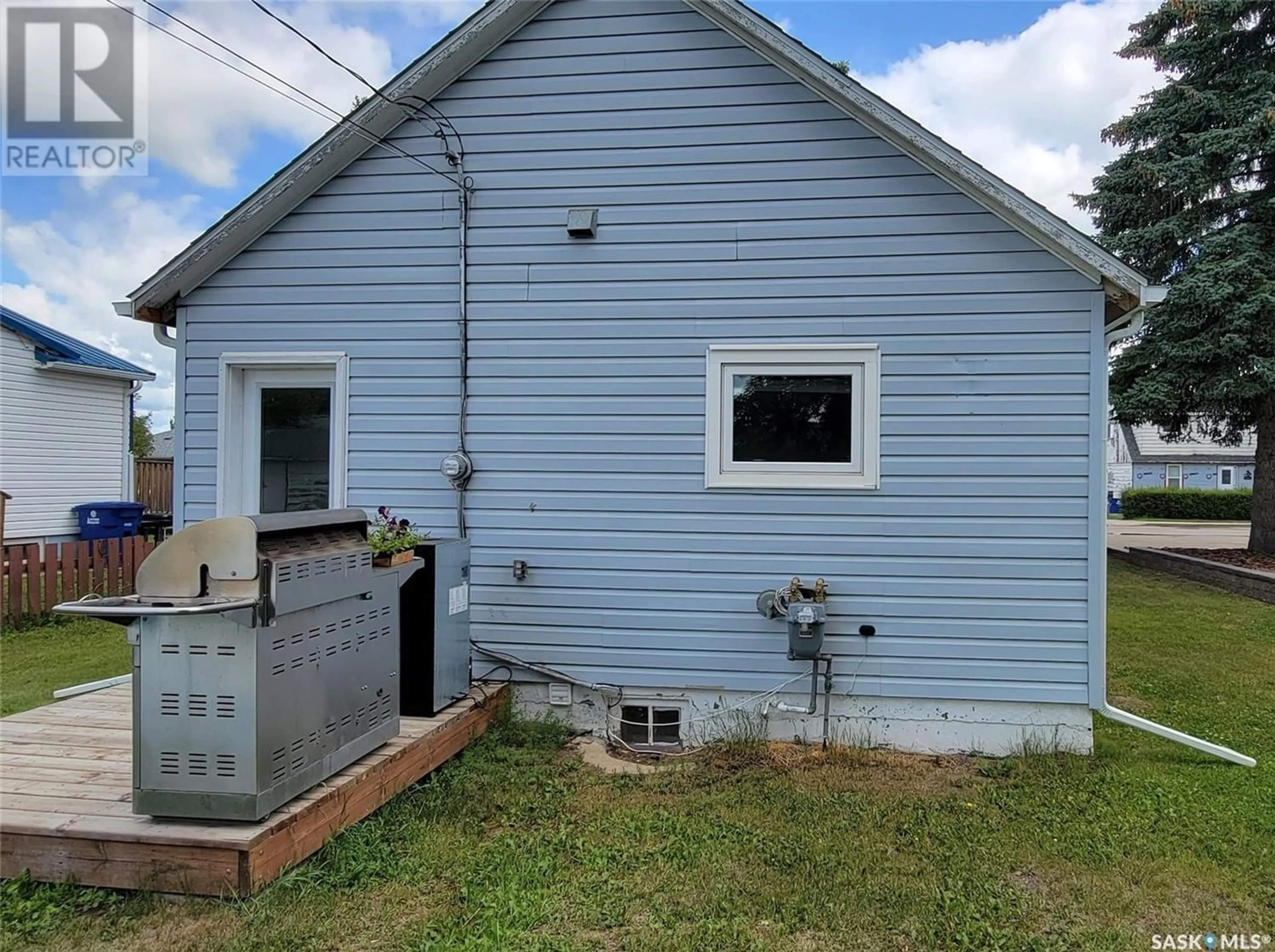 Frontside or backside of a home for 248 4th AVENUE W, Unity Saskatchewan S0K4L0