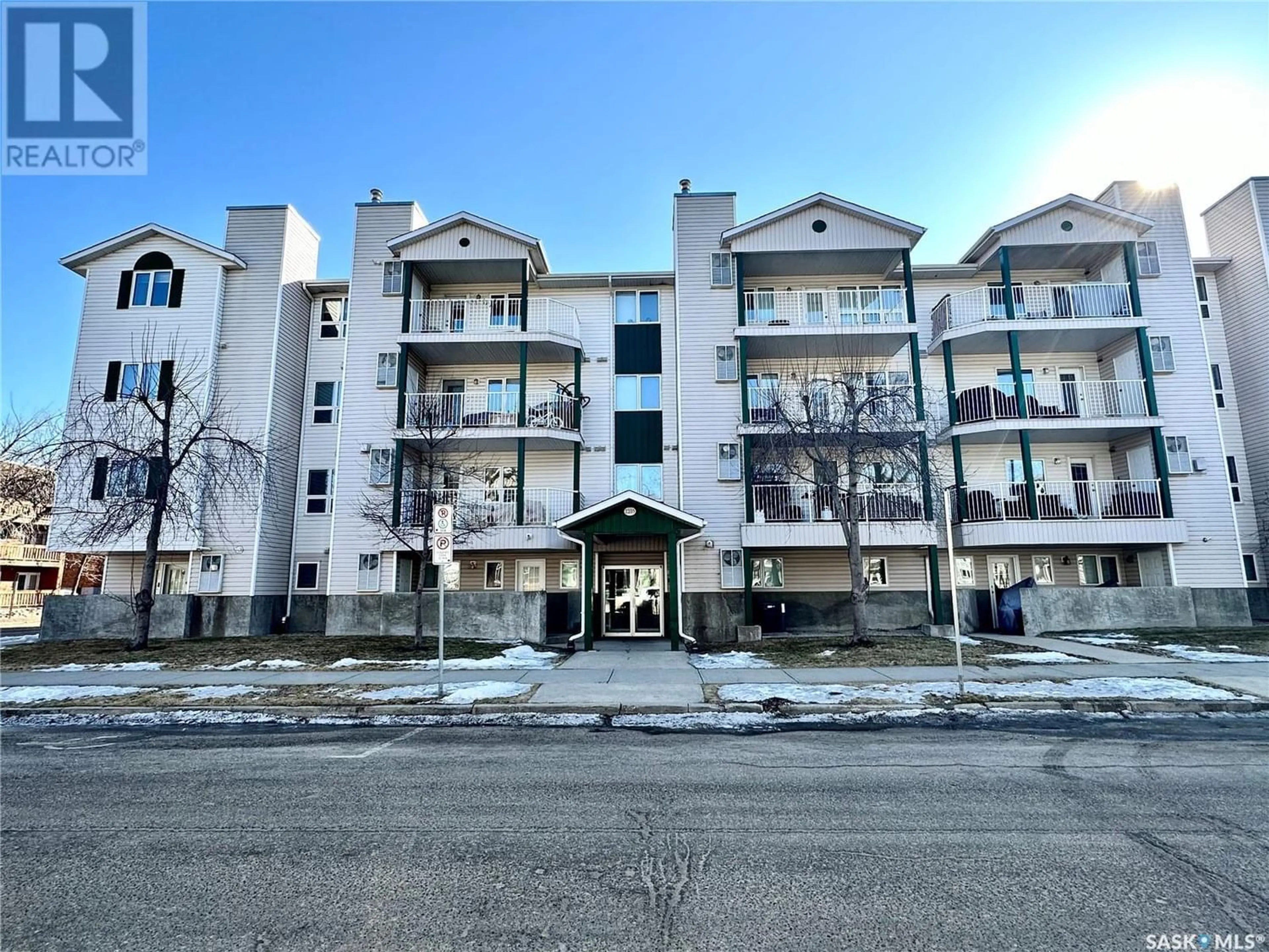 A pic from exterior of the house or condo for 201 2203 Angus STREET, Regina Saskatchewan S4T2A3