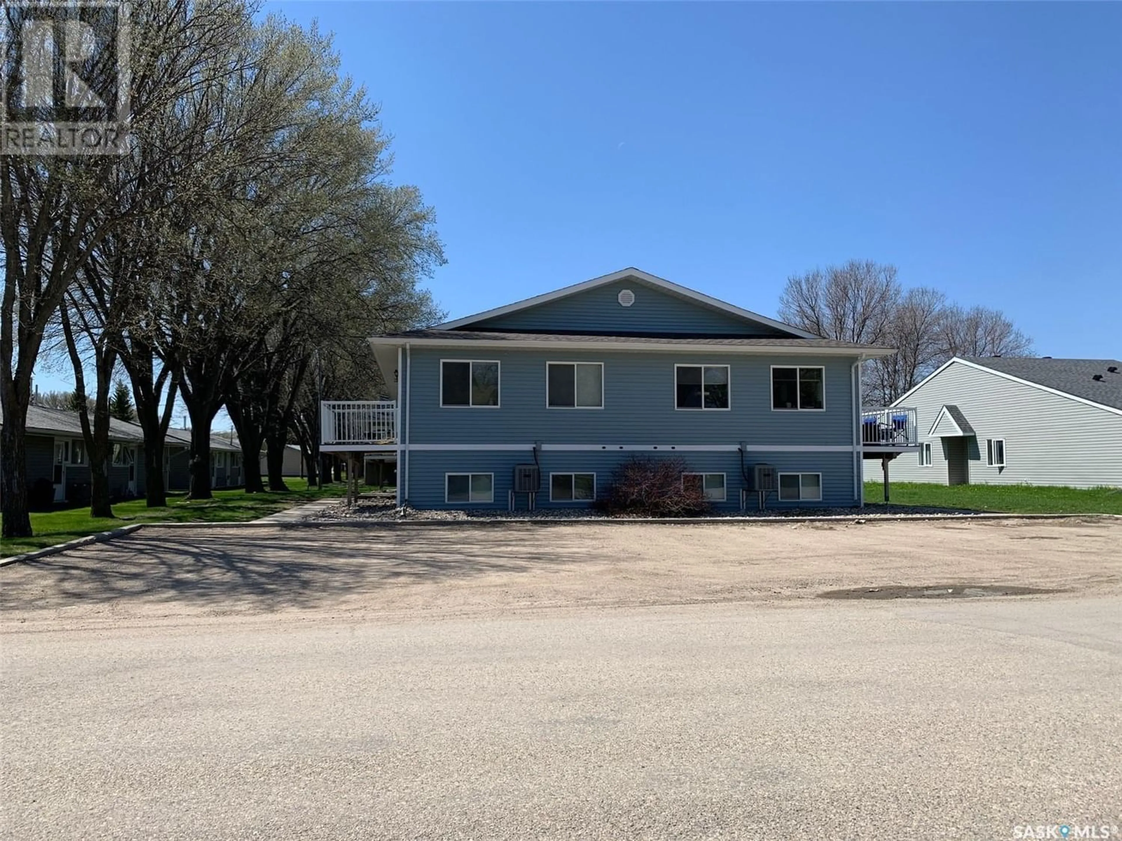 A pic from exterior of the house or condo for 411A Broadway AVENUE, Moosomin Saskatchewan S0G3N0