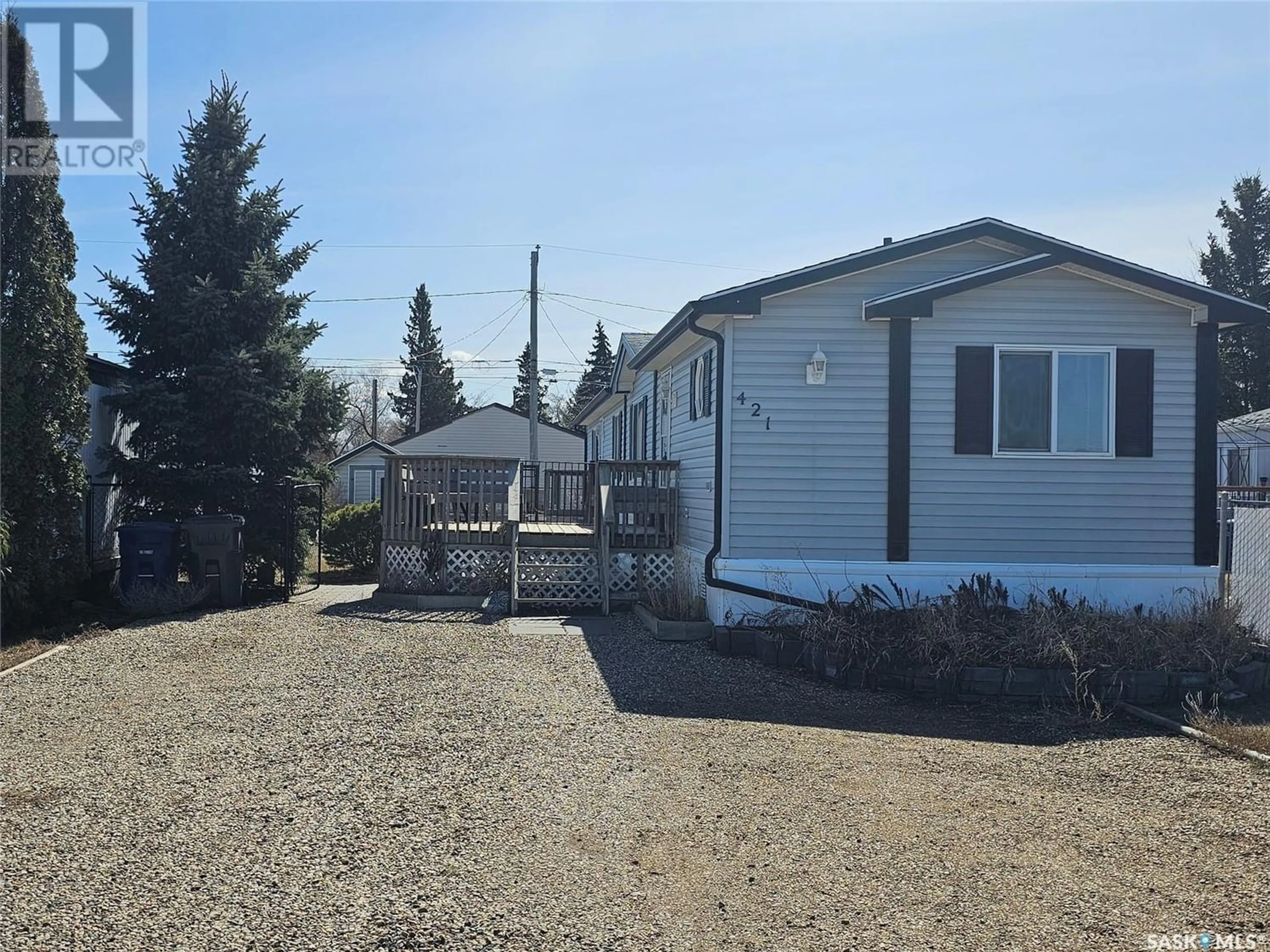 A pic from exterior of the house or condo for 421 35th STREET, Battleford Saskatchewan S0M0E0