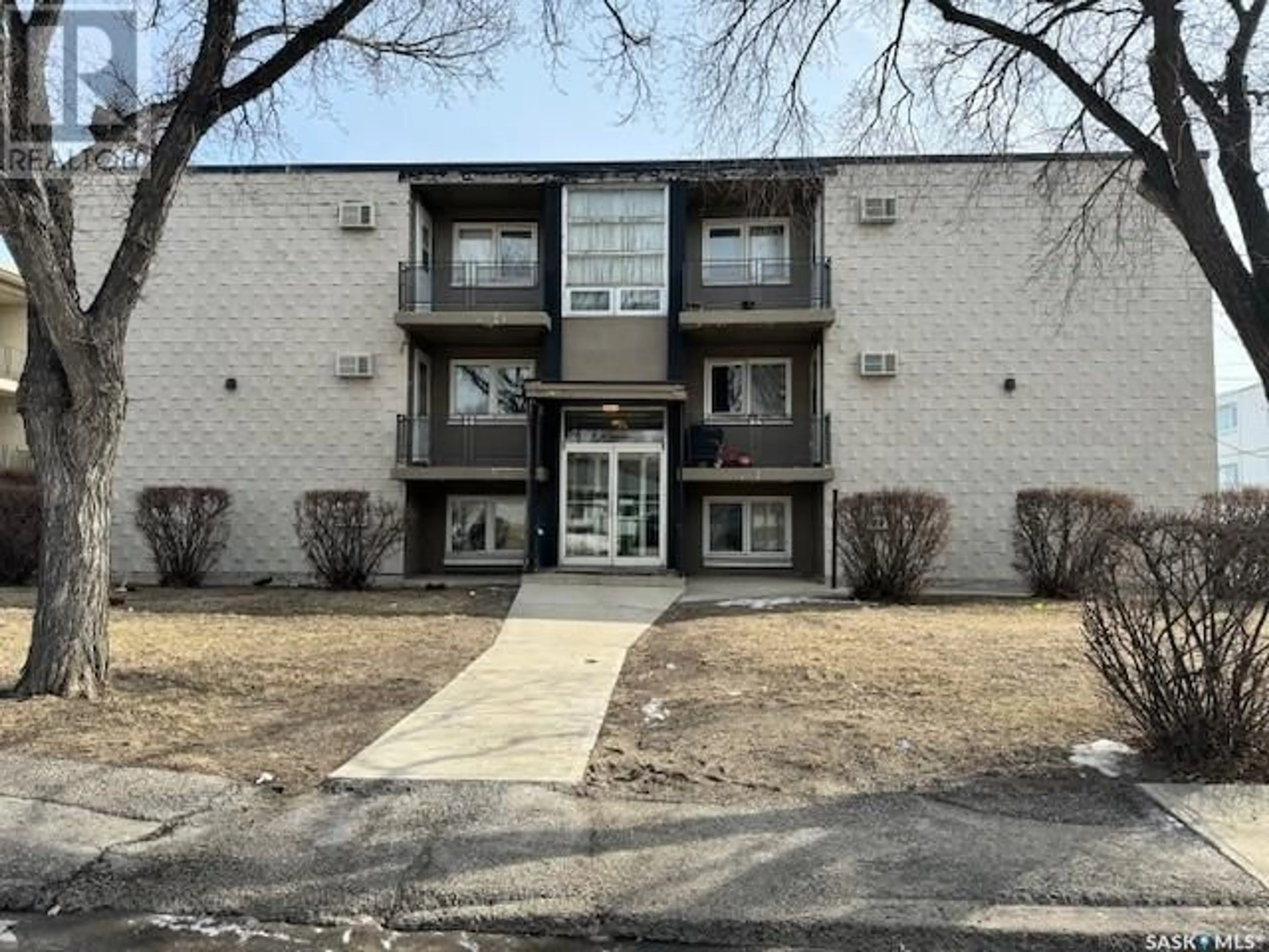 A pic from exterior of the house or condo for 9 131 Angus ROAD, Regina Saskatchewan S4R5E4