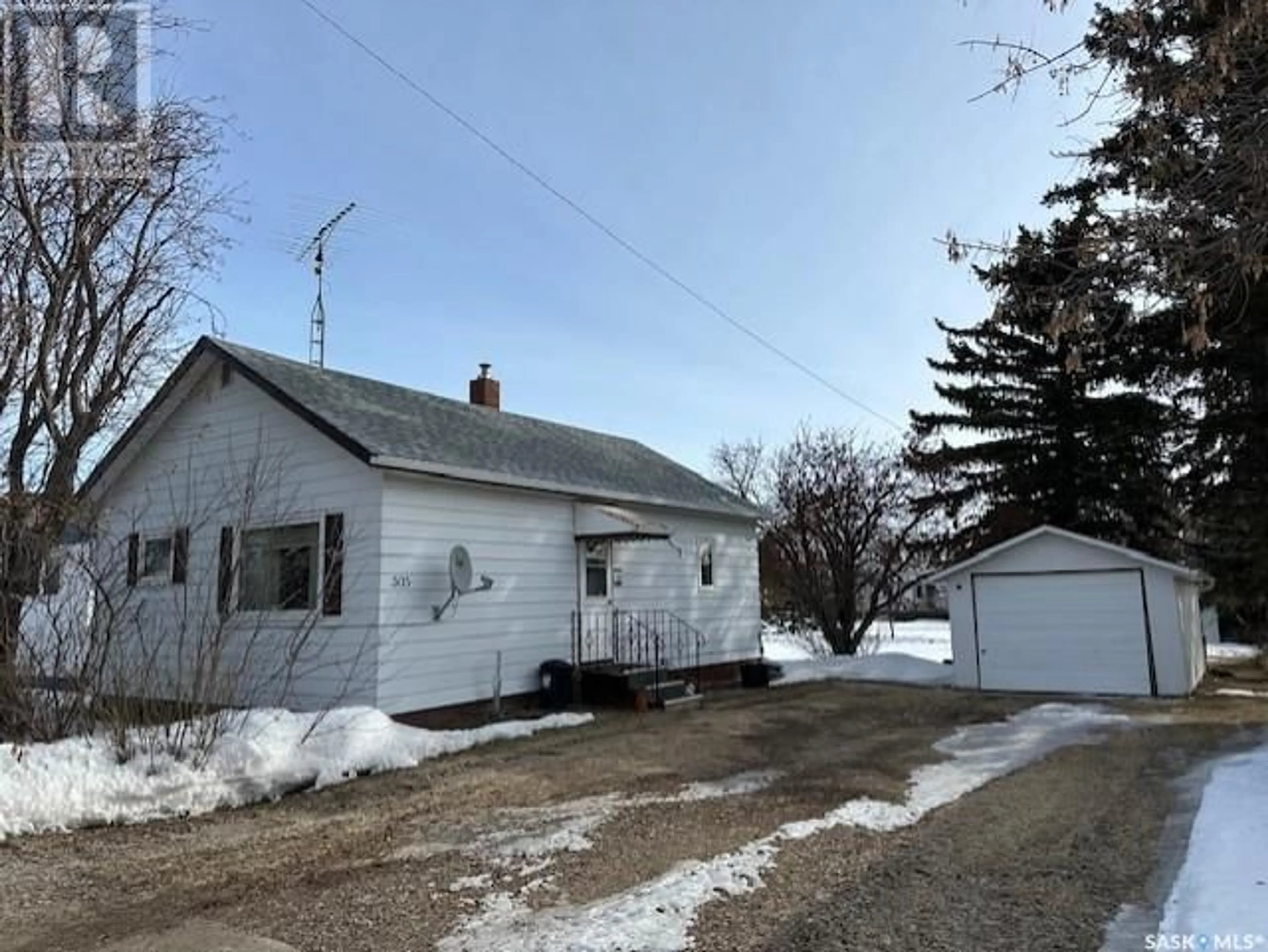 Frontside or backside of a home for 305 Louis STREET, Neudorf Saskatchewan S0A2T0