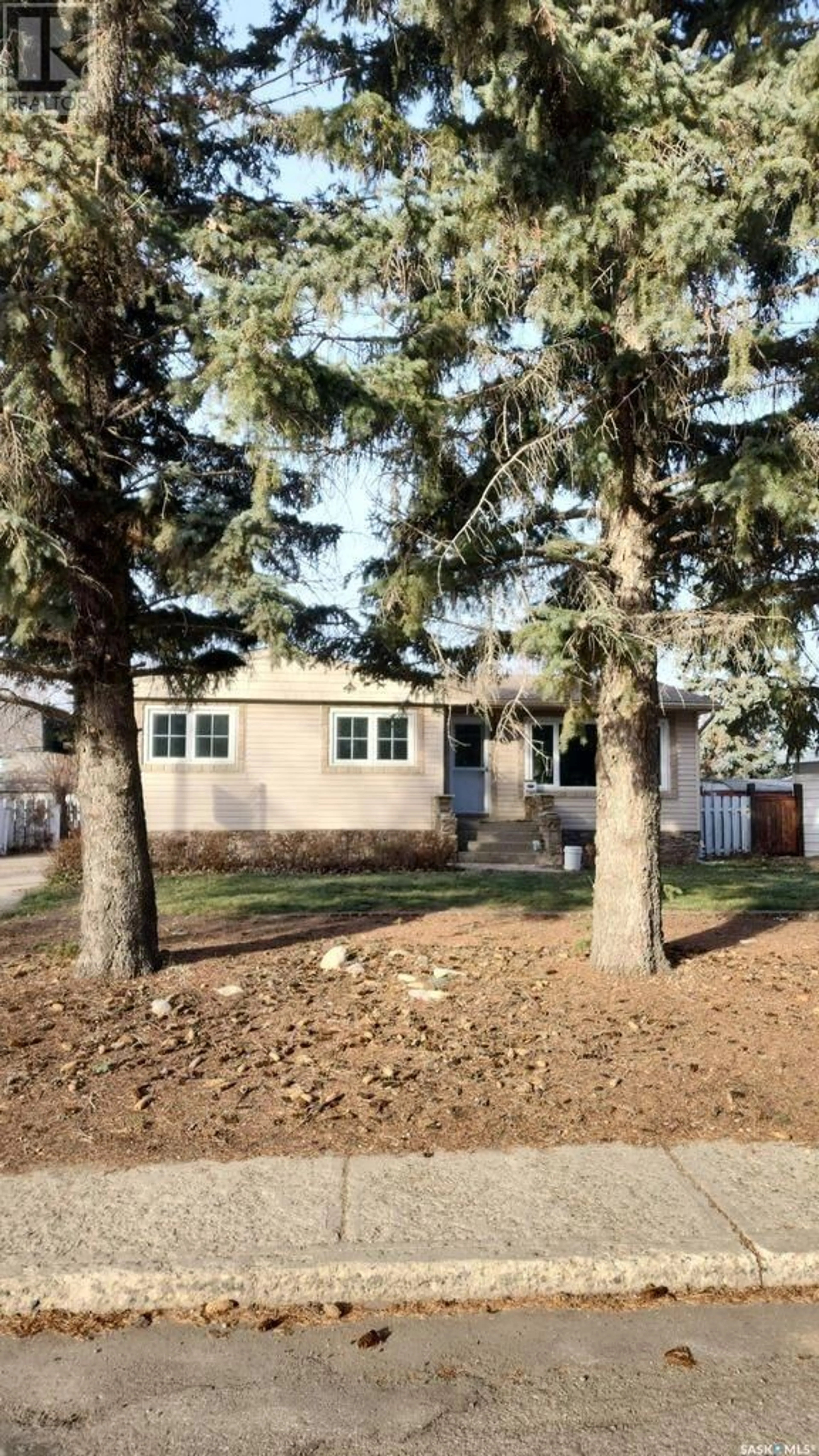 Frontside or backside of a home for 1448 Nicholson ROAD, Estevan Saskatchewan S4A1T8