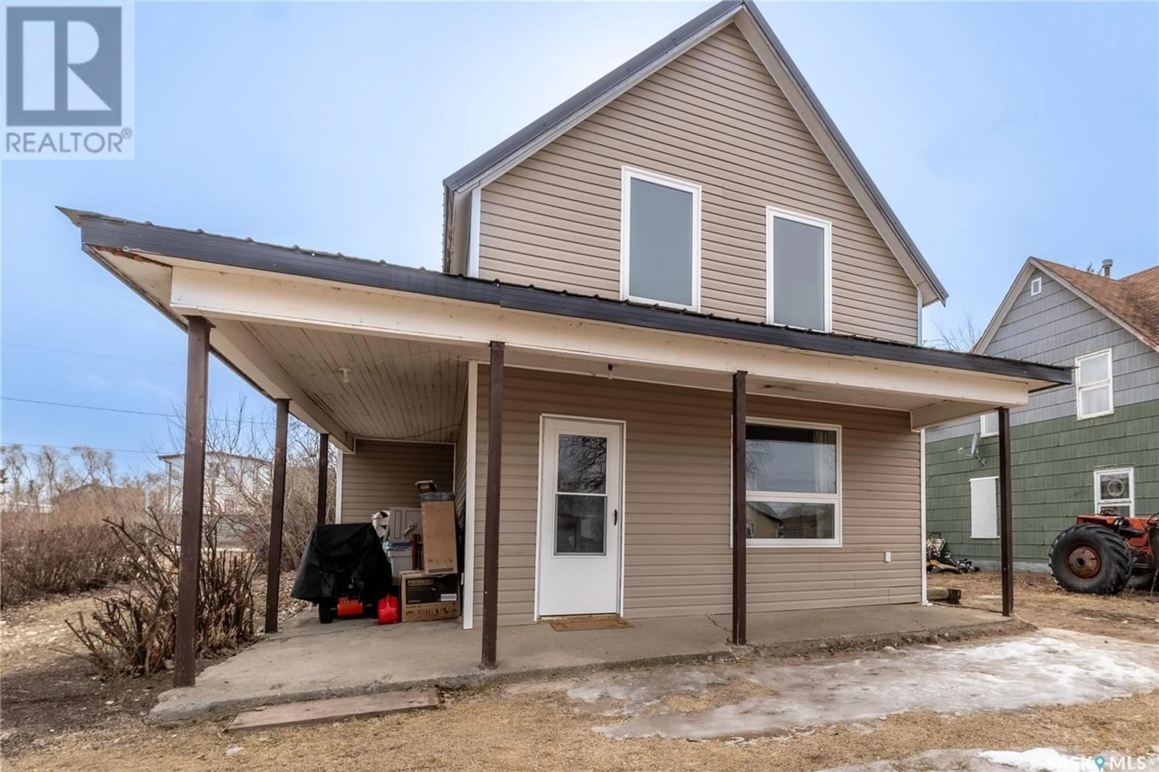 Frontside or backside of a home for 245 Prairie AVENUE, Briercrest Saskatchewan S0H0K0