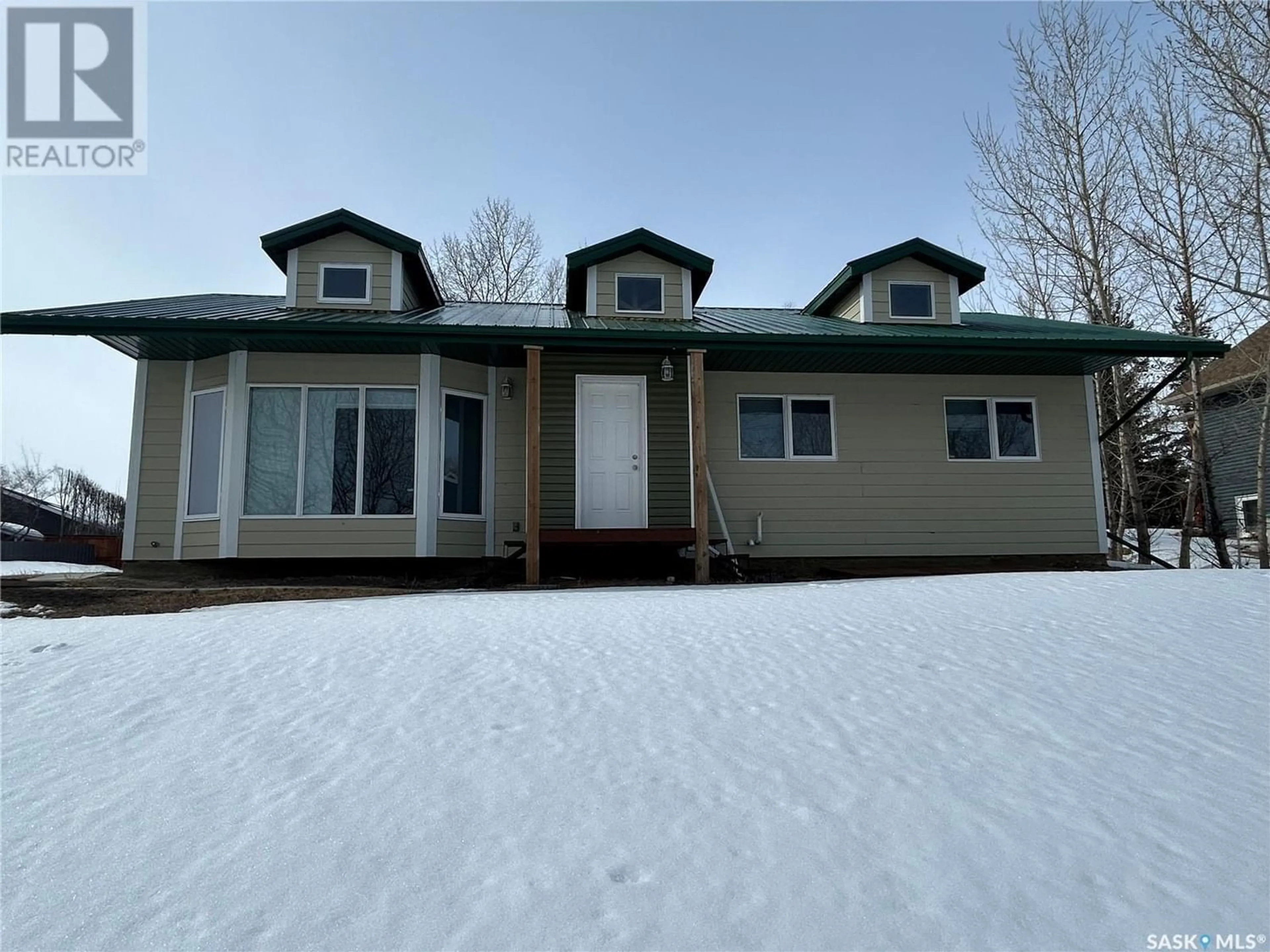 Frontside or backside of a home for 37 Meds PLACE, Battlefords Provincial Park Saskatchewan S0M0L0