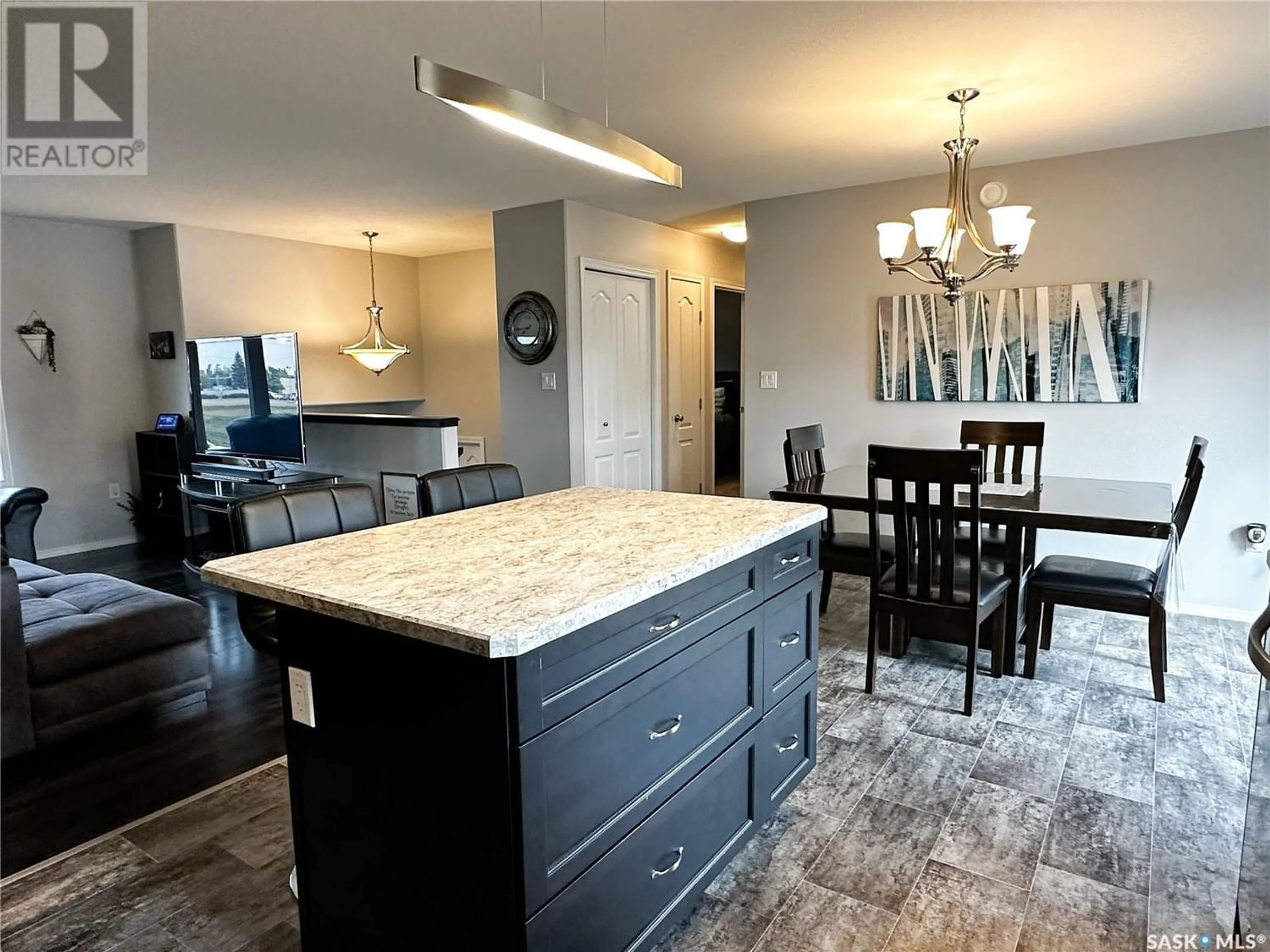 Contemporary kitchen for 2622 100th STREET, North Battleford Saskatchewan S9A0Y4