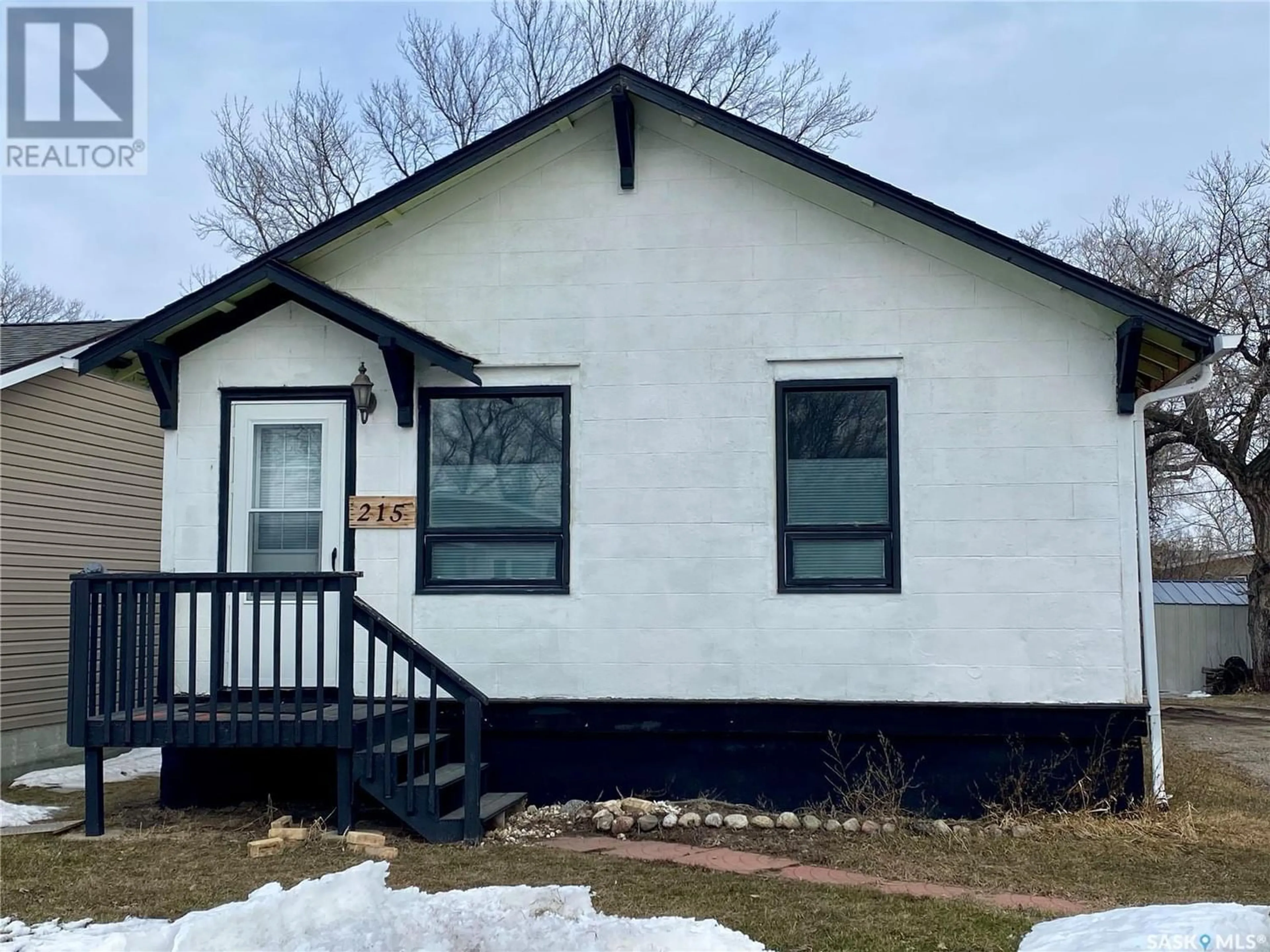 Home with vinyl exterior material for 215 4th STREET E, Carnduff Saskatchewan S0C0S0