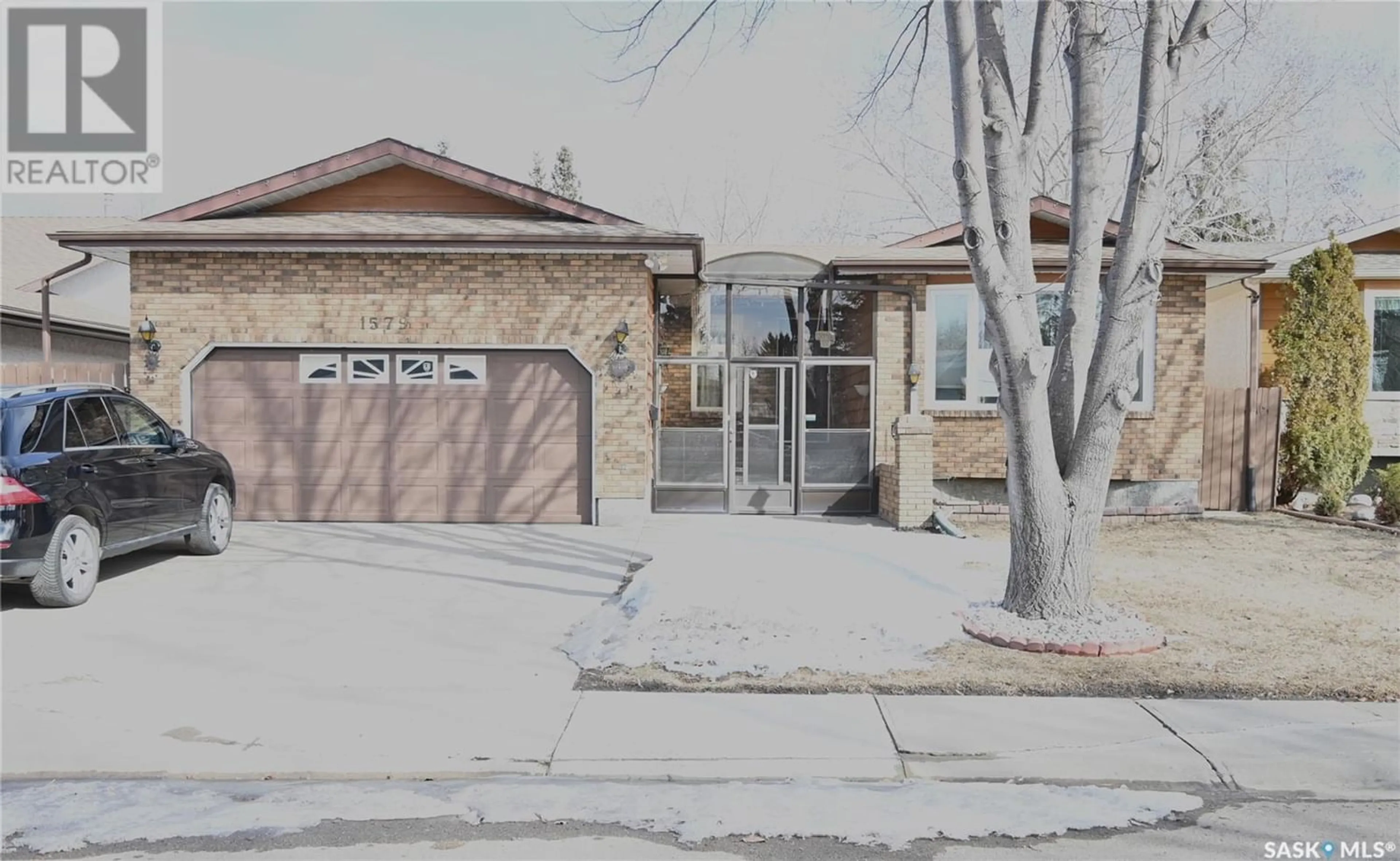 A pic from exterior of the house or condo for 1579 Lee Grayson CRESCENT N, Regina Saskatchewan S4X3Z8
