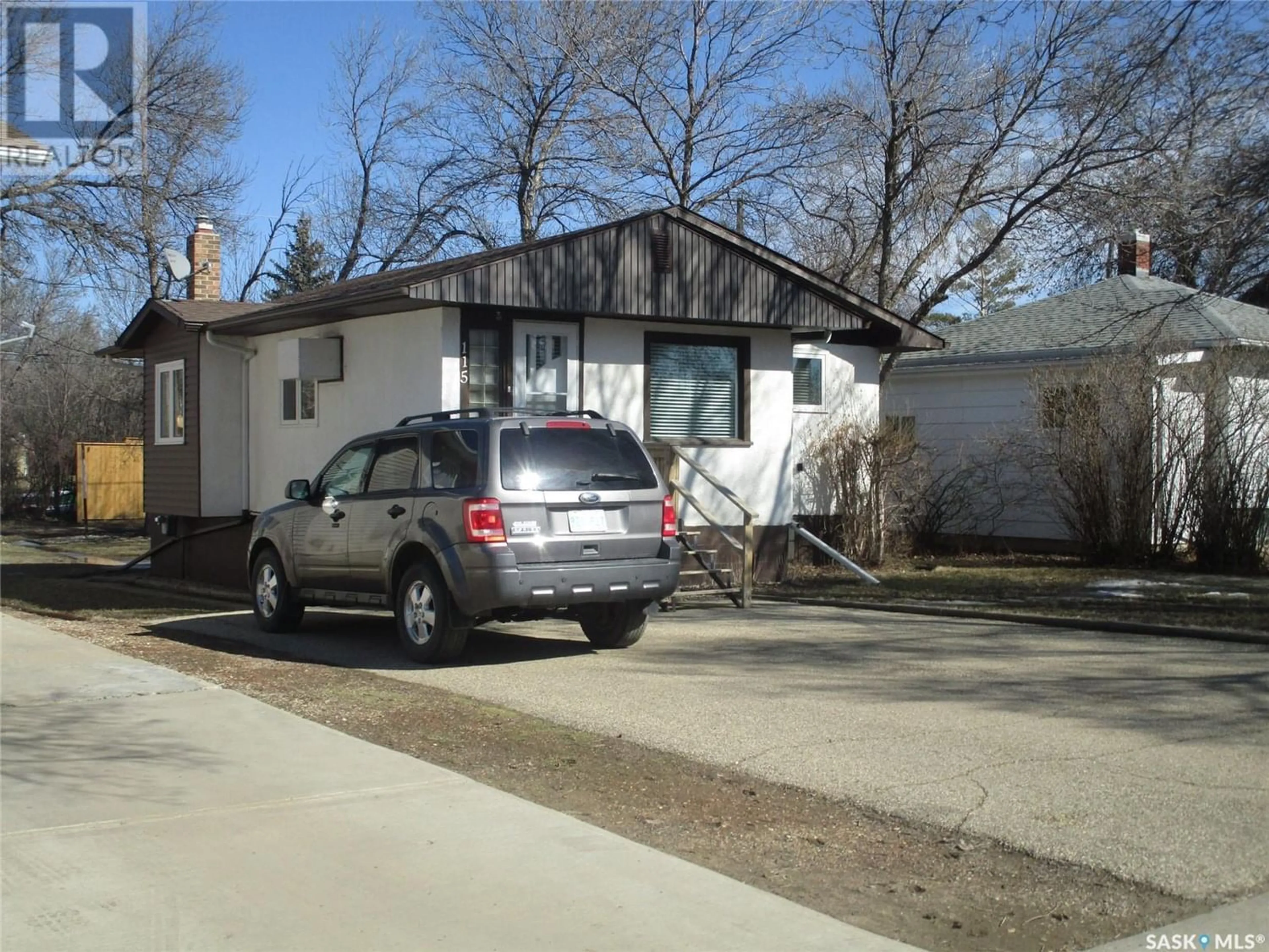 Frontside or backside of a home for 115 Empire ROAD, Assiniboia Saskatchewan S0H0B0