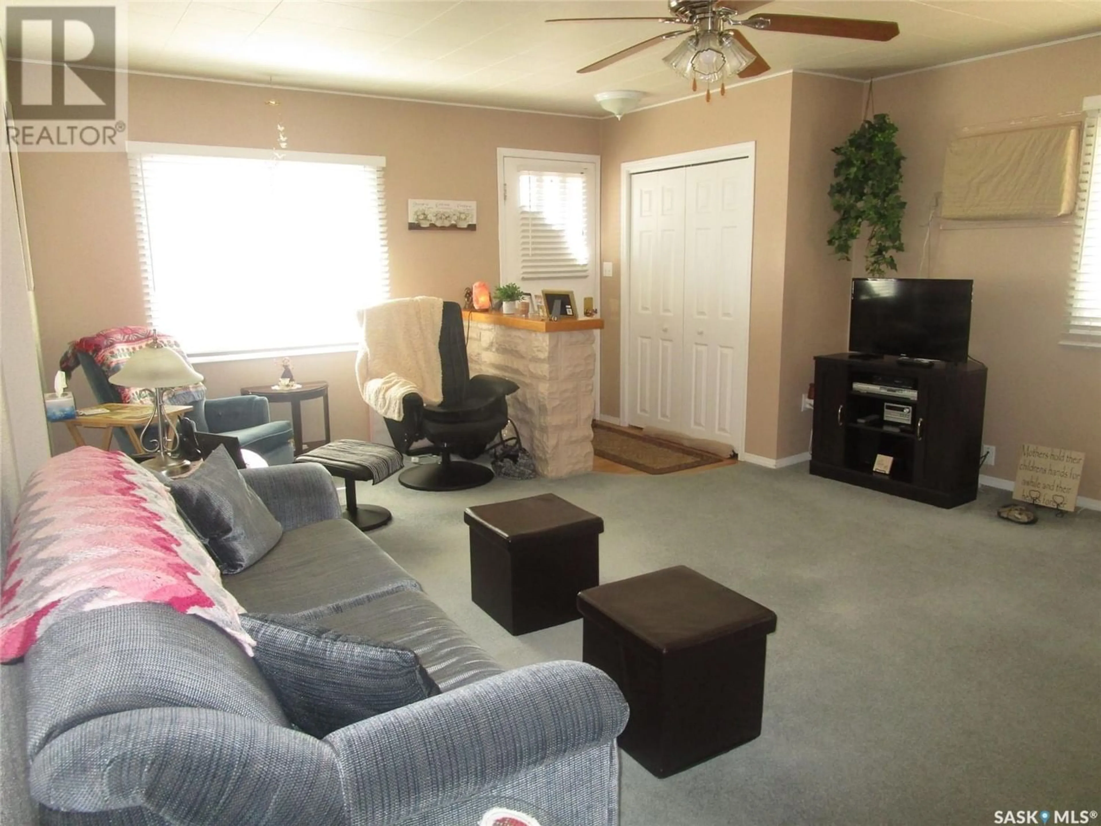 Living room for 115 Empire ROAD, Assiniboia Saskatchewan S0H0B0