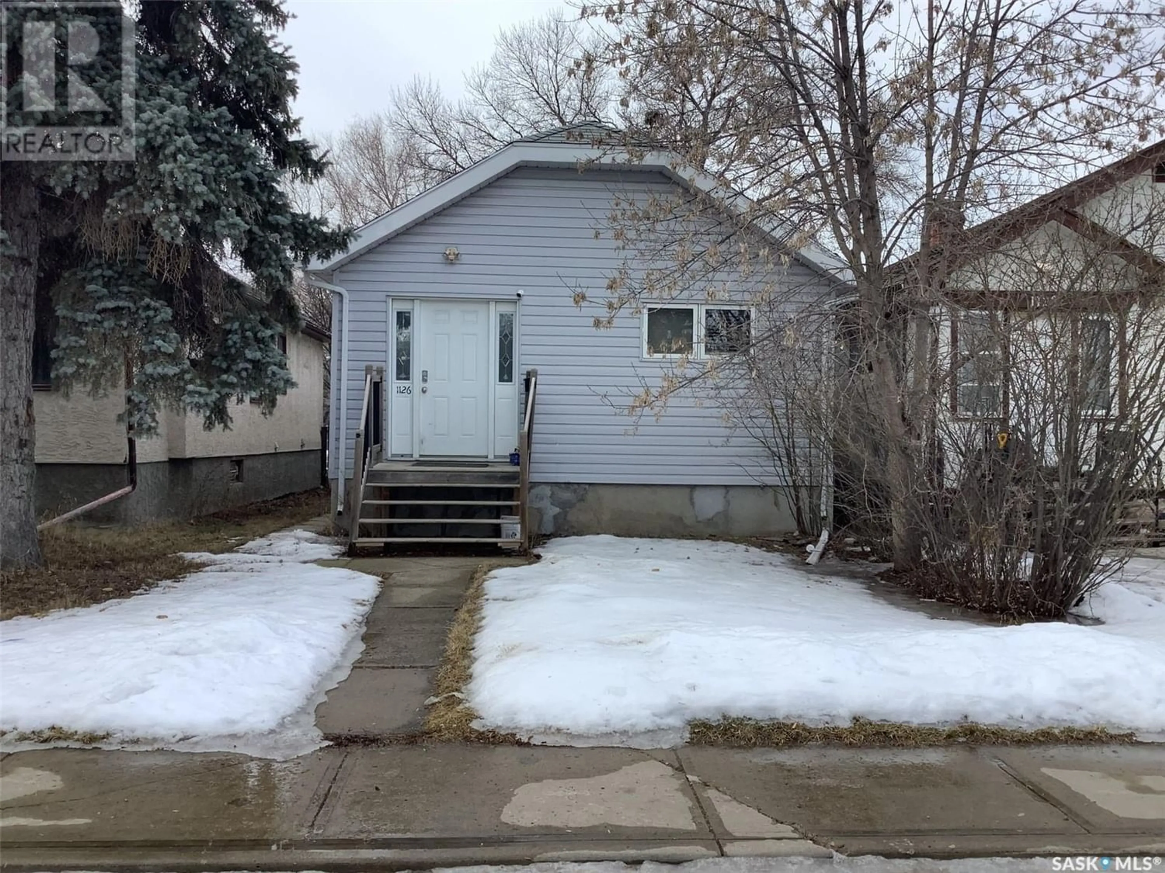 Frontside or backside of a home for 1126 Montague STREET, Regina Saskatchewan S4T3H7