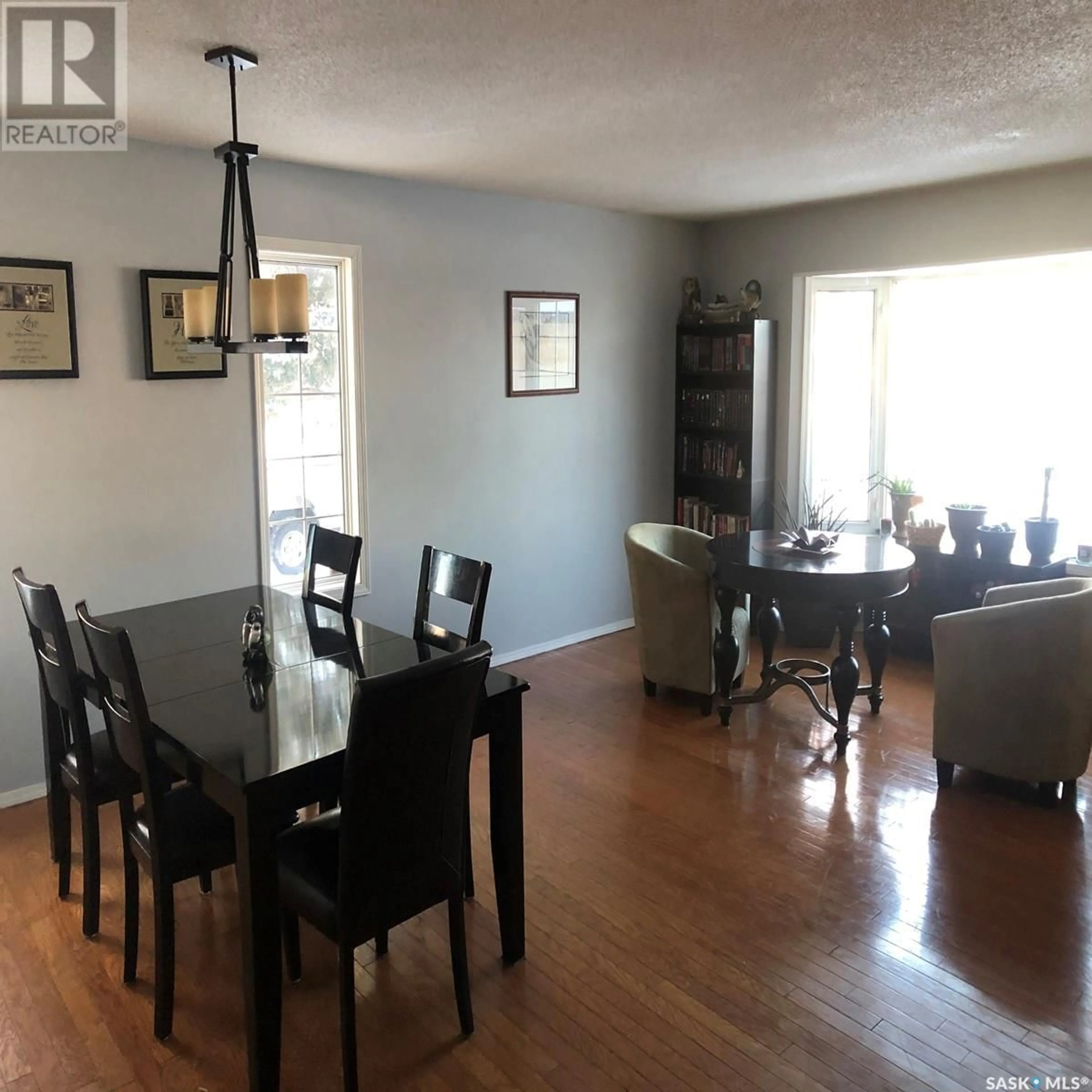 Dining room for 11 Coupland CRESCENT, Meadow Lake Saskatchewan S9X1B1
