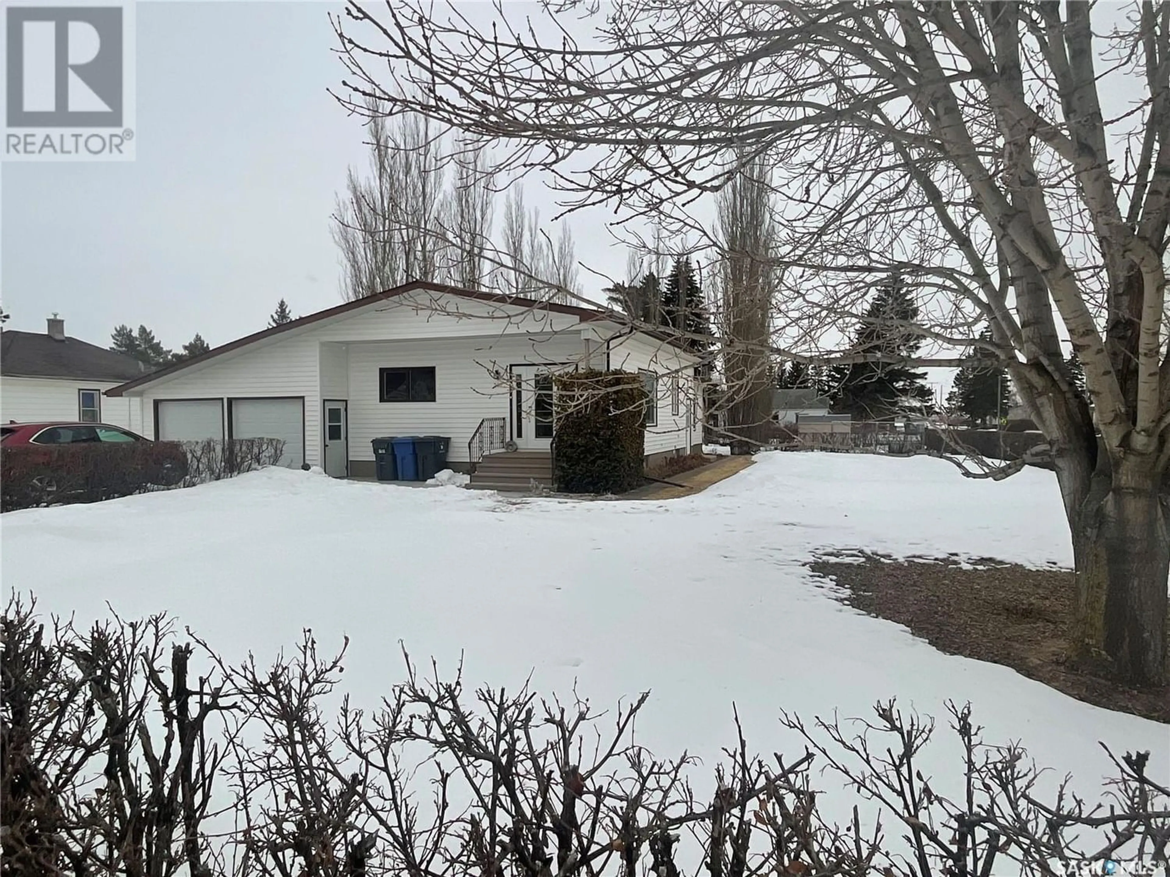 Frontside or backside of a home for 302 2nd AVENUE E, Blaine Lake Saskatchewan S0J0J0