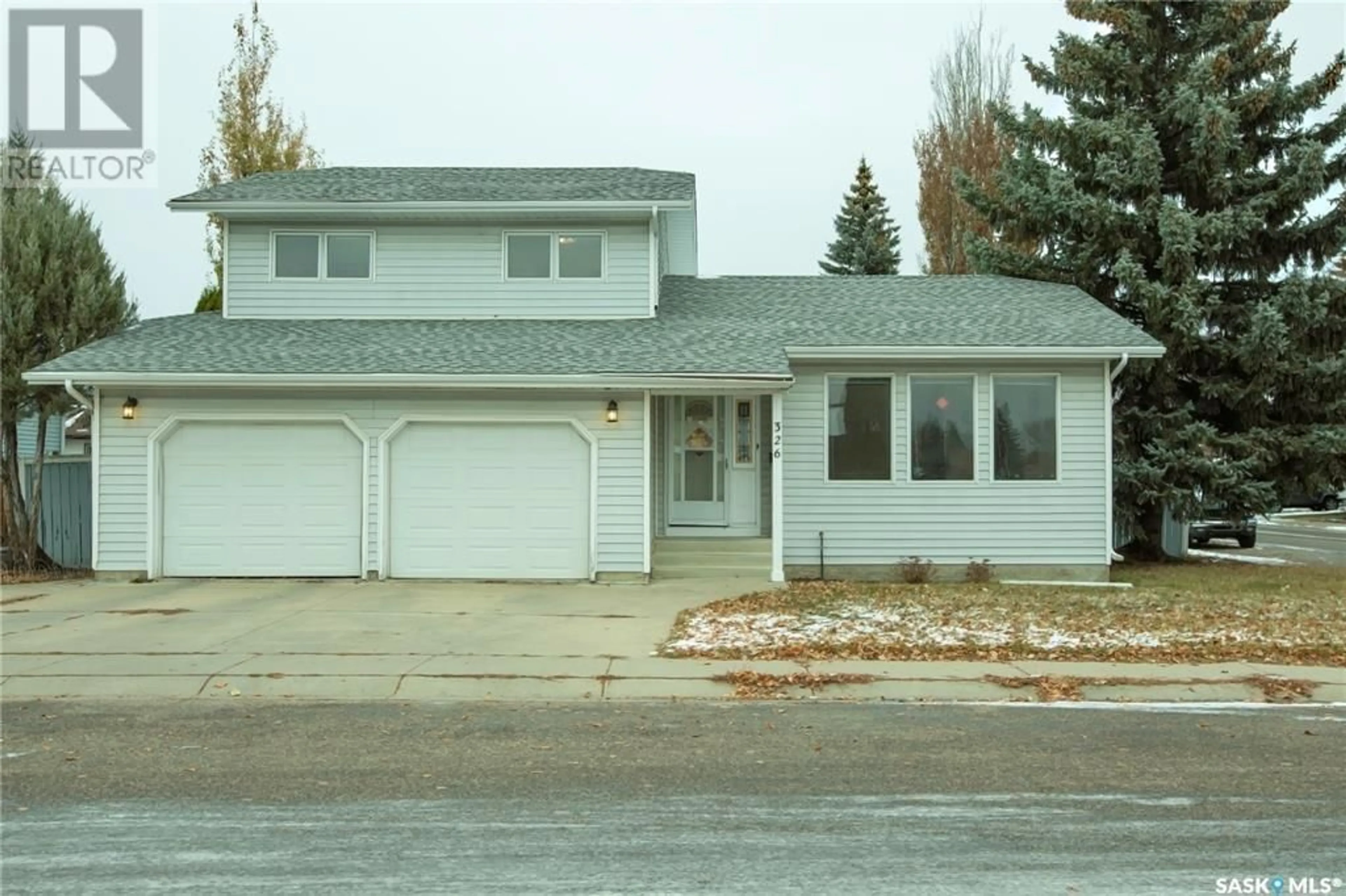 Frontside or backside of a home for 326 Jan CRESCENT, Saskatoon Saskatchewan S7J4T7