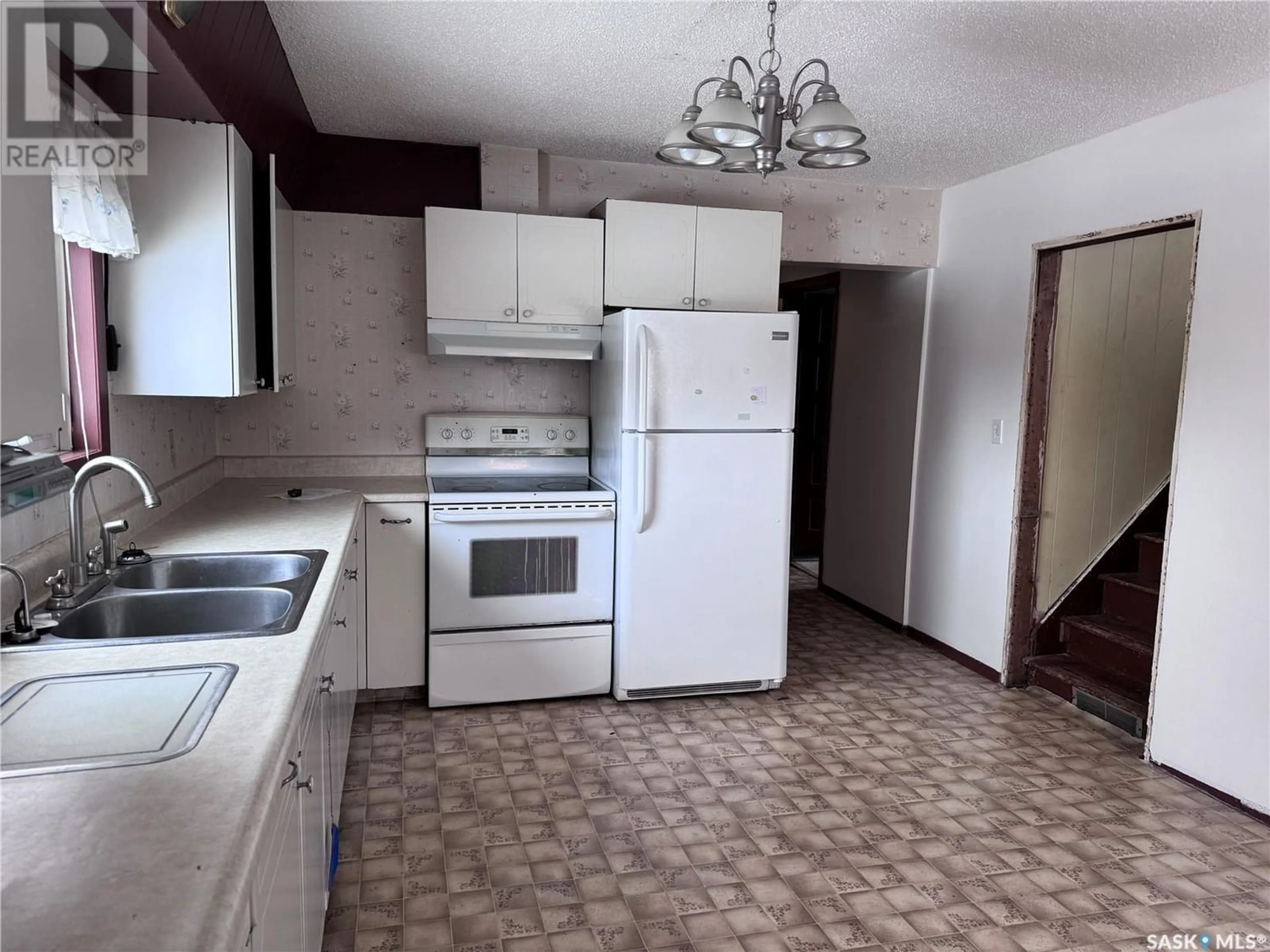 Kitchen, unknown floor, cottage for 724 St Annes AVENUE, Bruno Saskatchewan S0K0S0