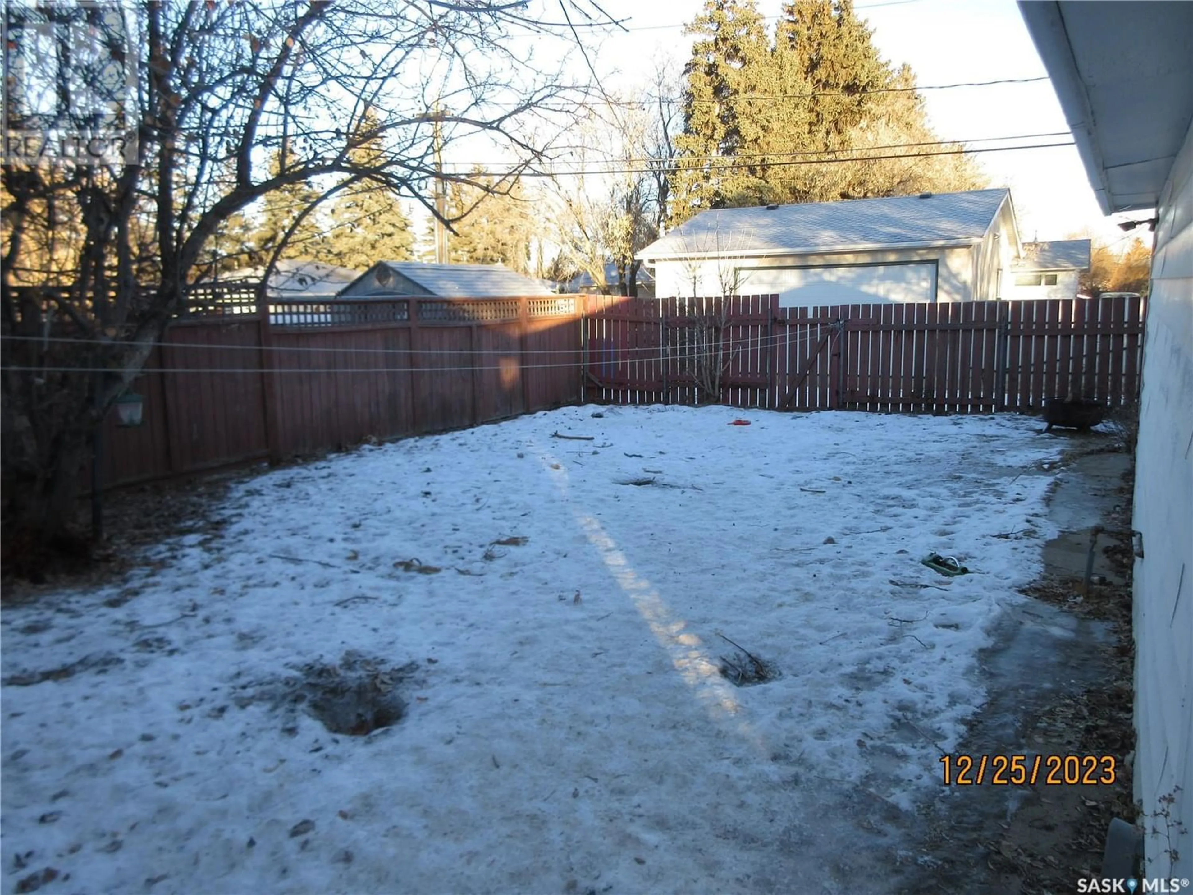 Fenced yard for 7316 6TH AVENUE, Regina Saskatchewan S4T0P2