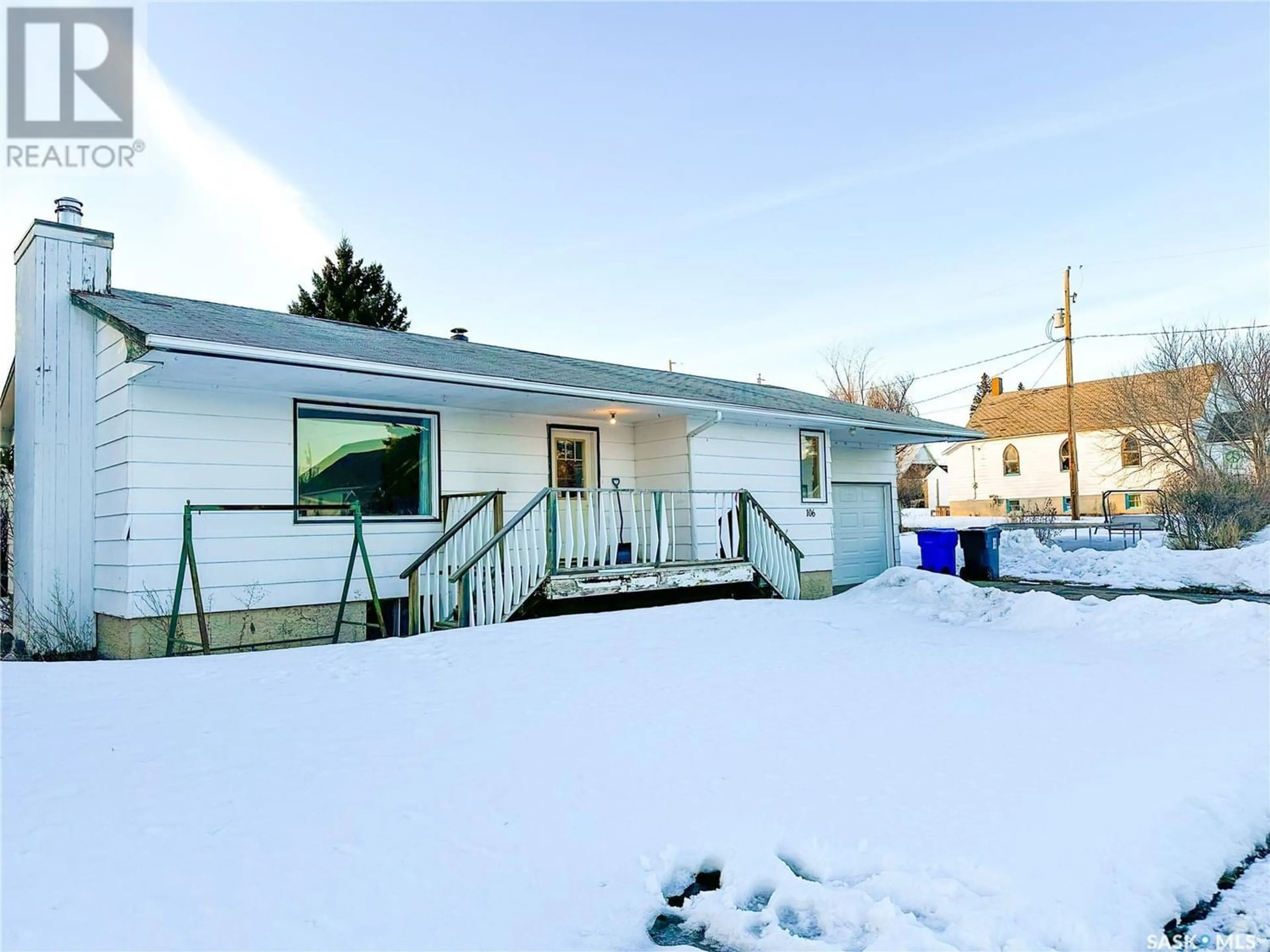 A pic from exterior of the house or condo for 106 Cumming STREET, Springside Saskatchewan S0A3V0