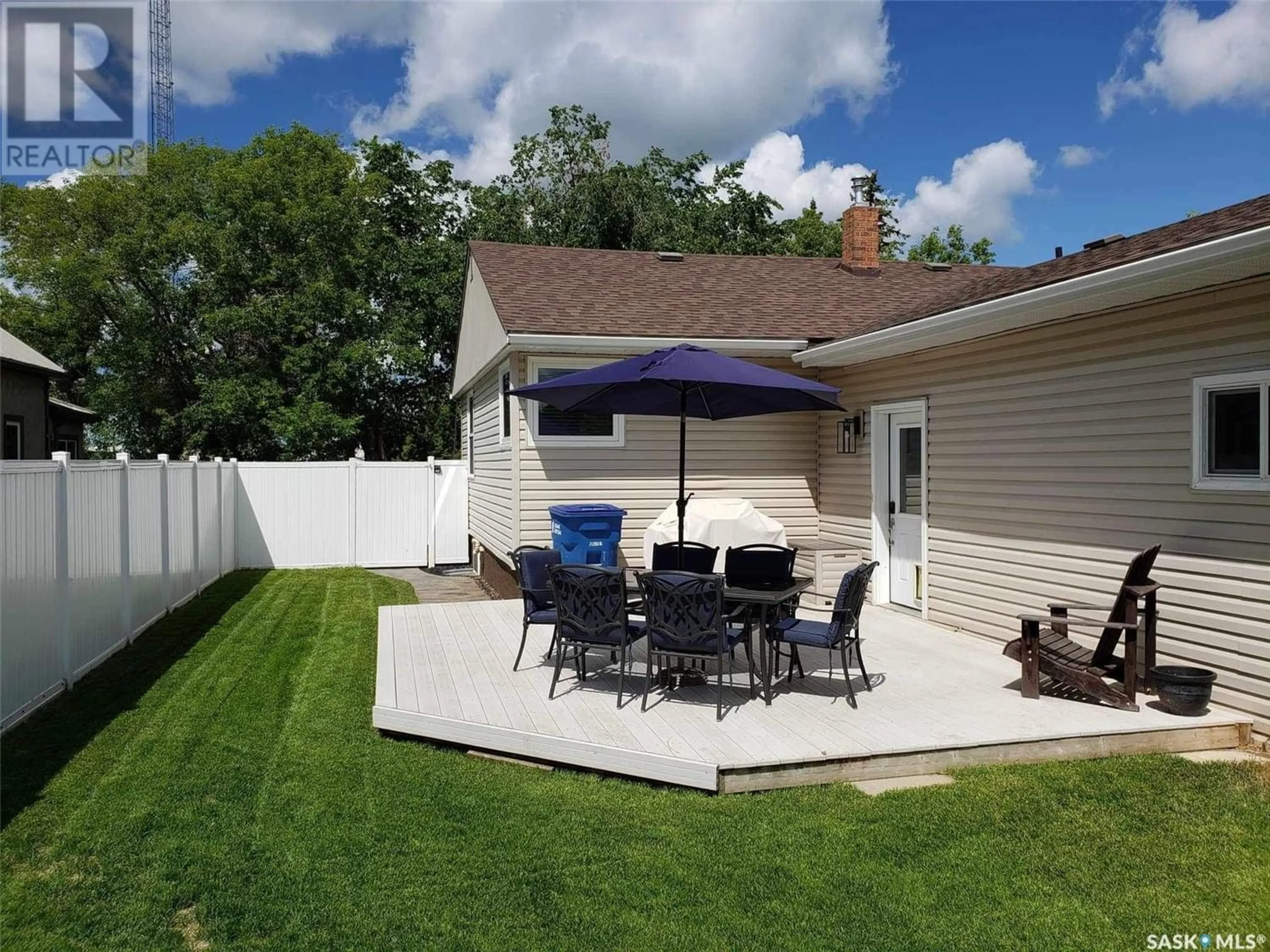 Patio for 437 Esterhazy STREET, Esterhazy Saskatchewan S0A0X0