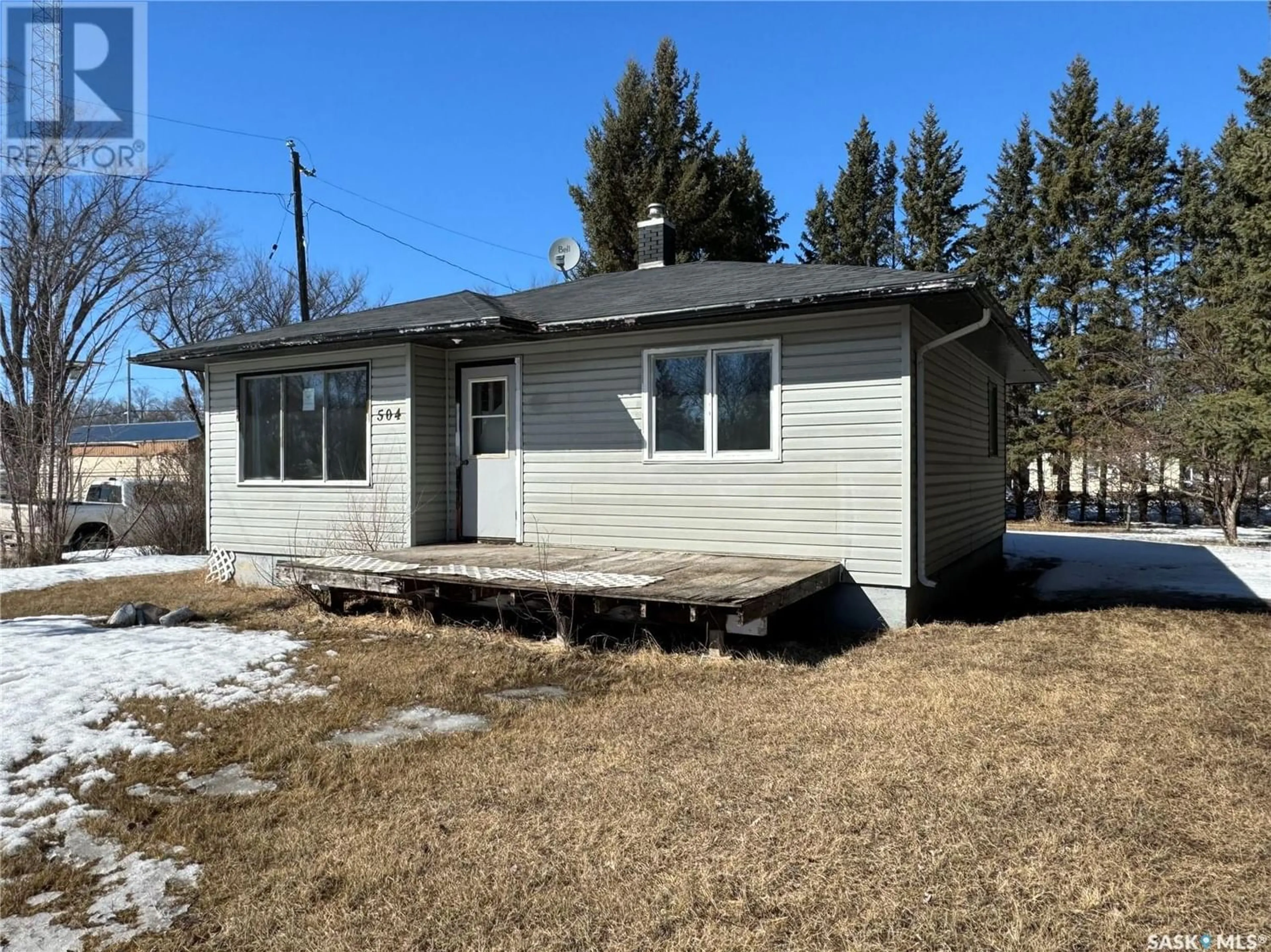 Frontside or backside of a home for 504 Highway AVENUE E, Preeceville Saskatchewan S0A3B0