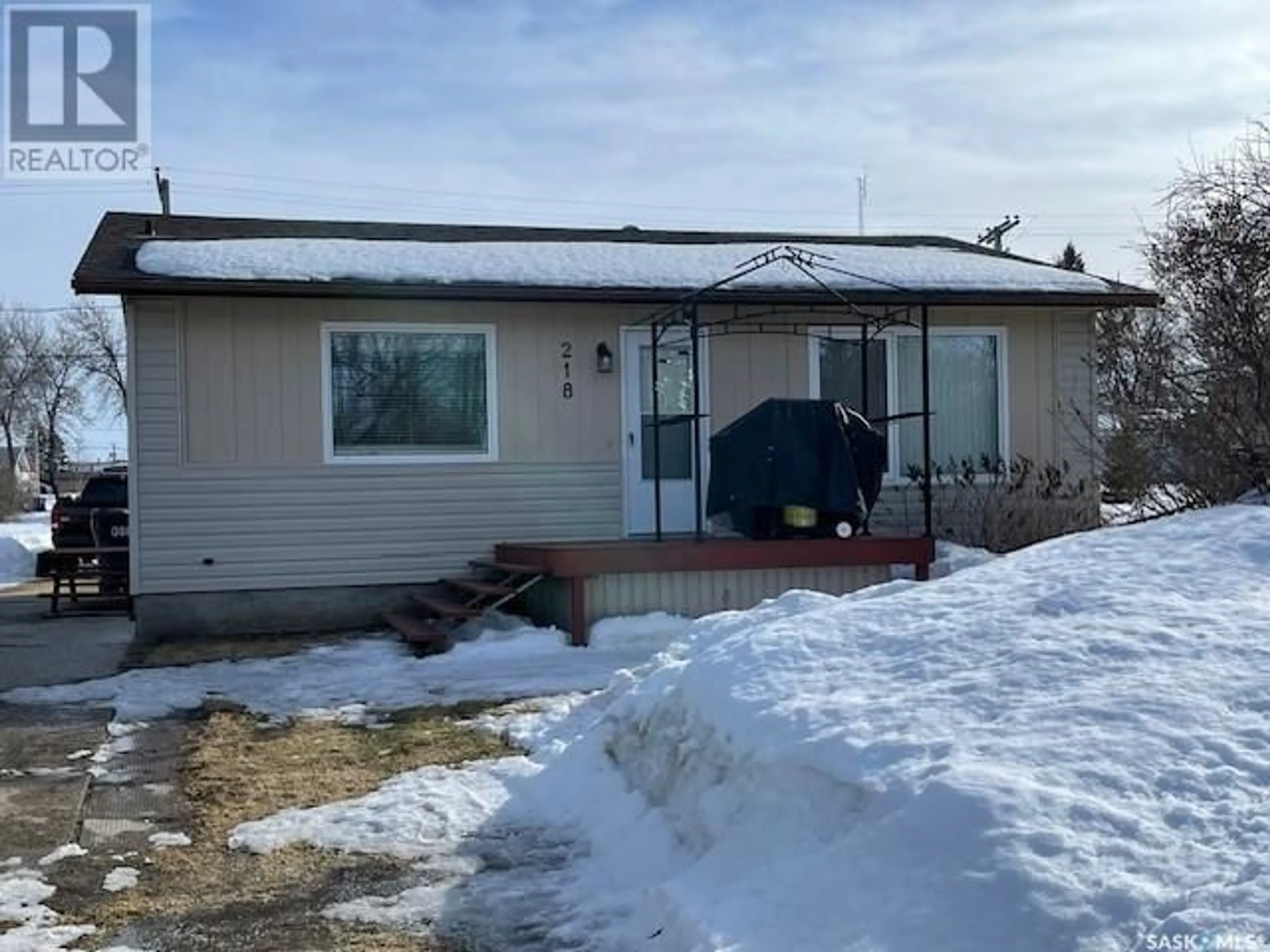 Frontside or backside of a home for 218 Poplar AVENUE, Canora Saskatchewan S0A0L0