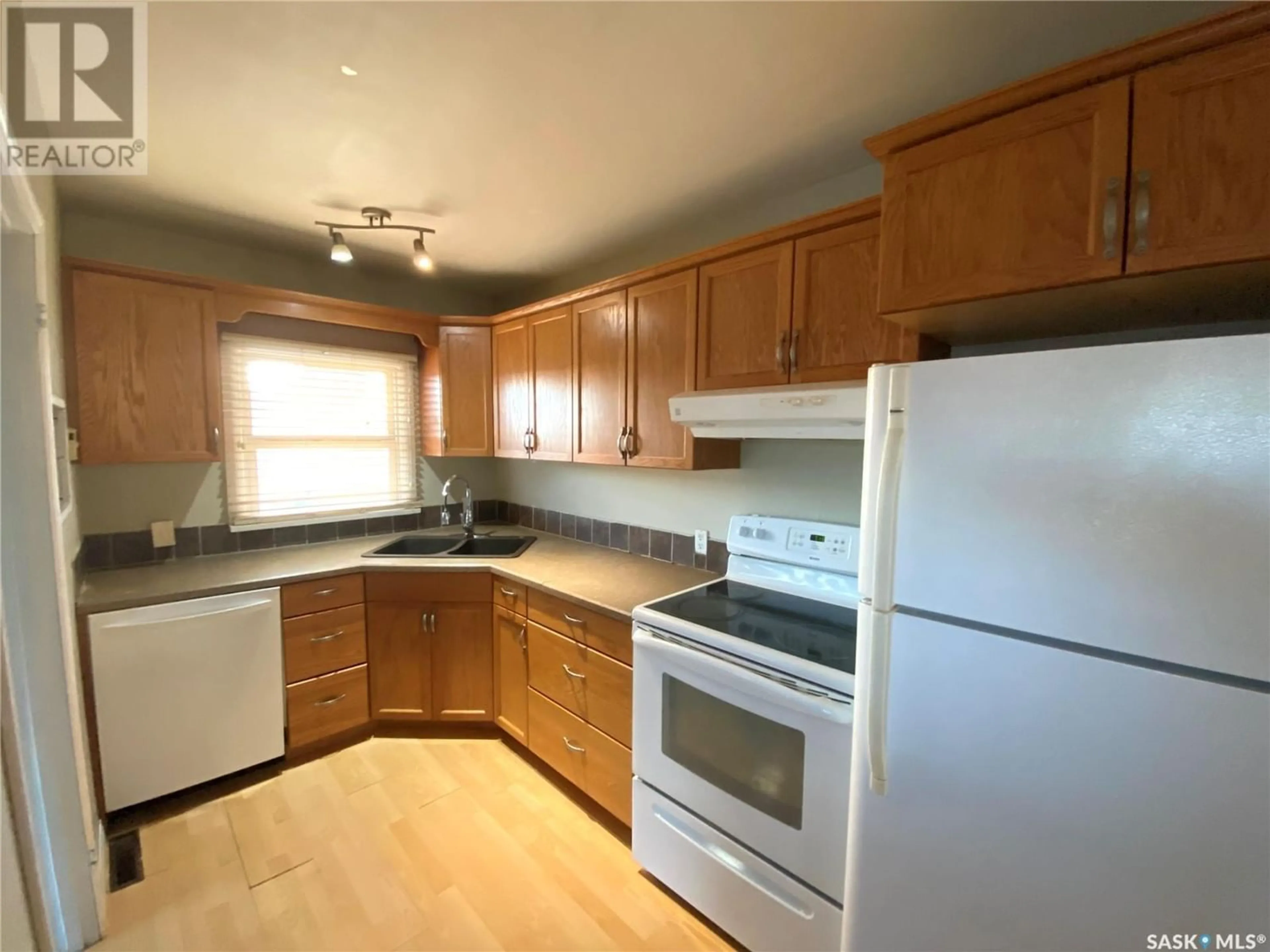 Standard kitchen for 310 3rd AVENUE NW, Swift Current Saskatchewan S9H0S2