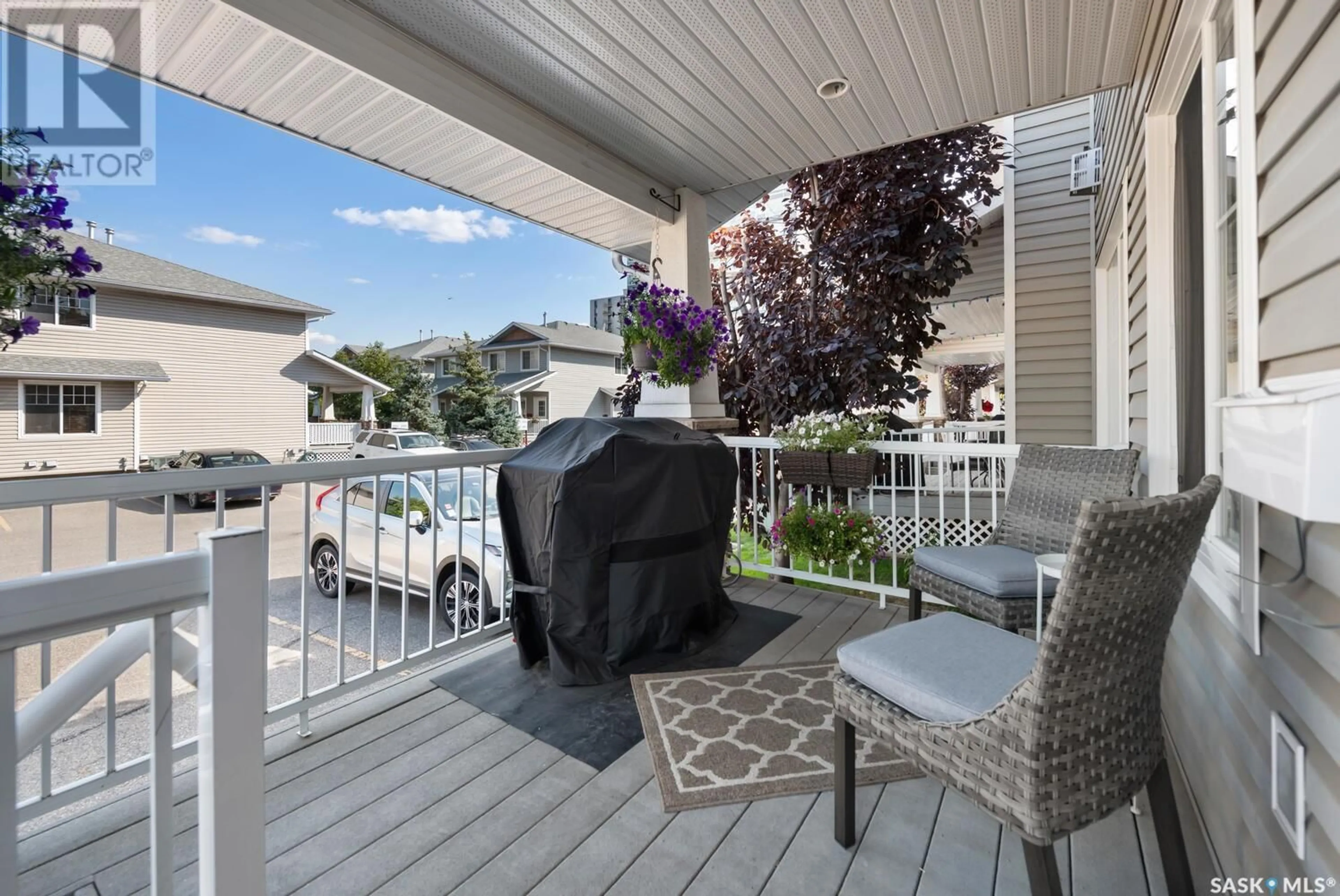 Patio for 2277 Treetop LANE, Regina Saskatchewan S4P4V8