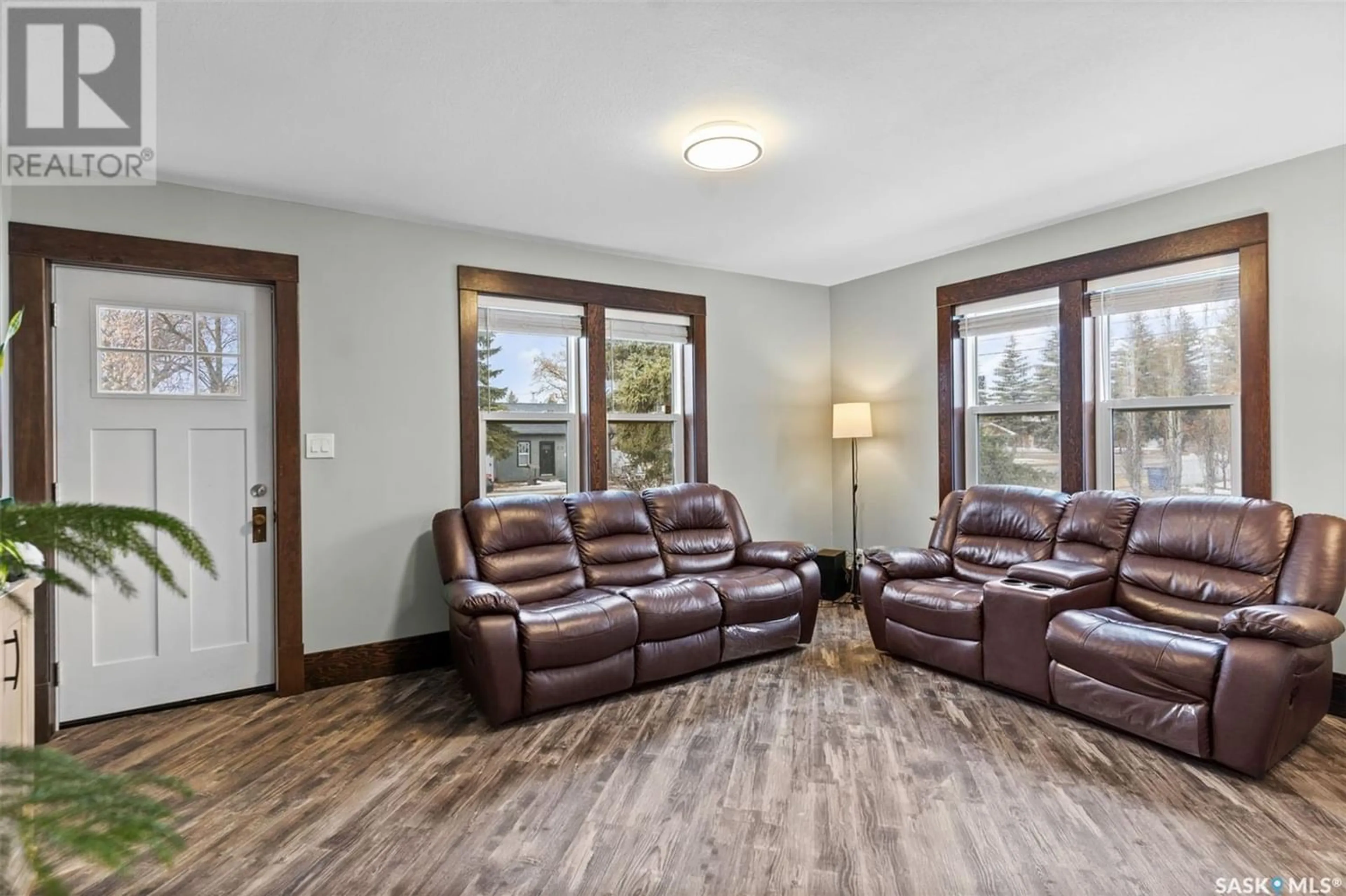 Living room for 502 5th AVENUE, Cudworth Saskatchewan S0K1B0