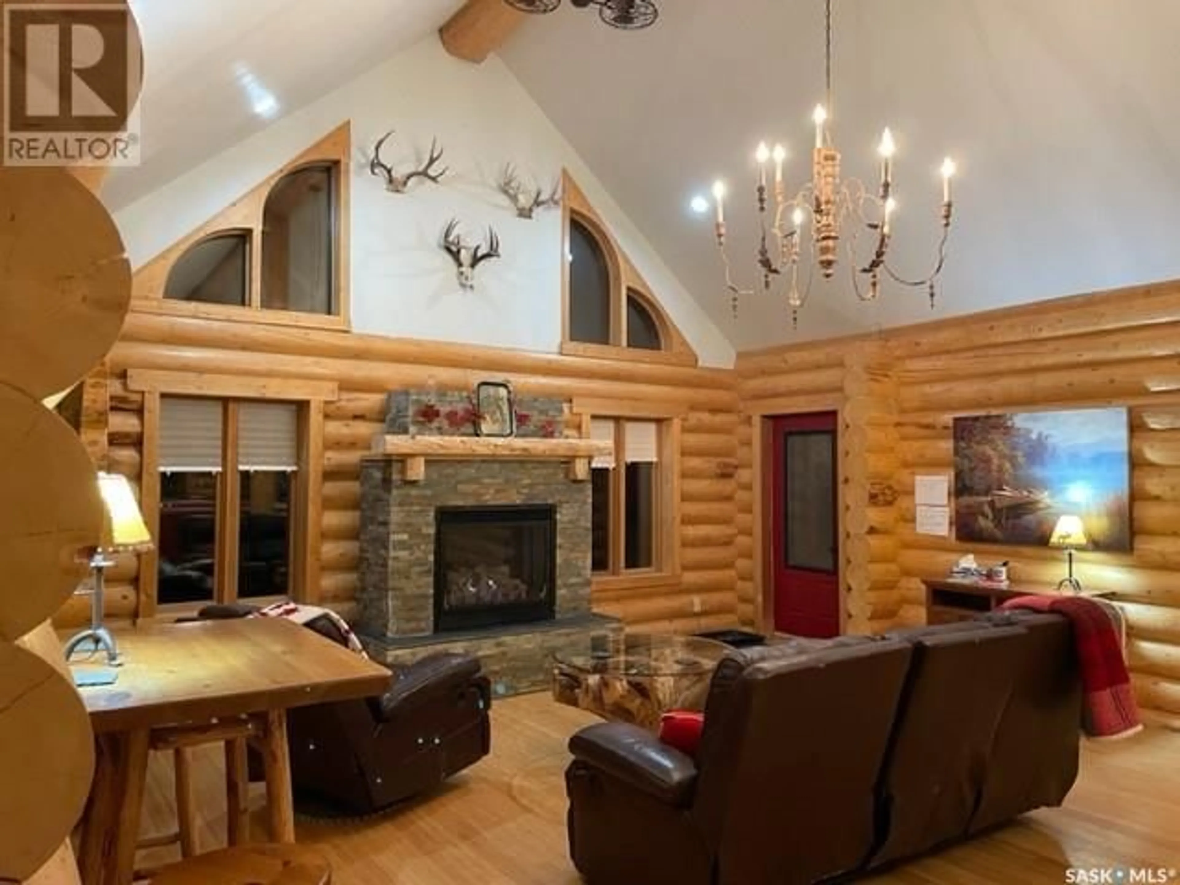 Living room, wood floors for Canada Goose Lodge Acreage, Bayne Rm No. 371 Saskatchewan S0K0S0