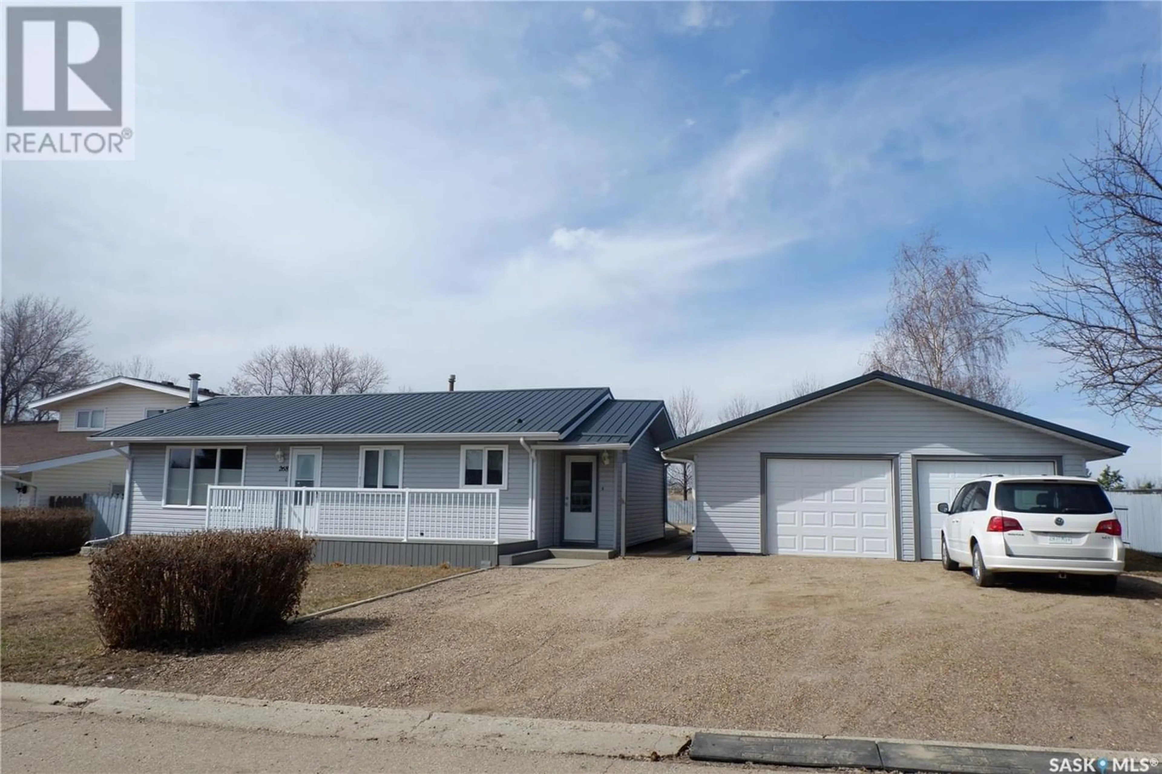 Frontside or backside of a home for 268 Westview DRIVE, Coronach Saskatchewan S0H0Z0