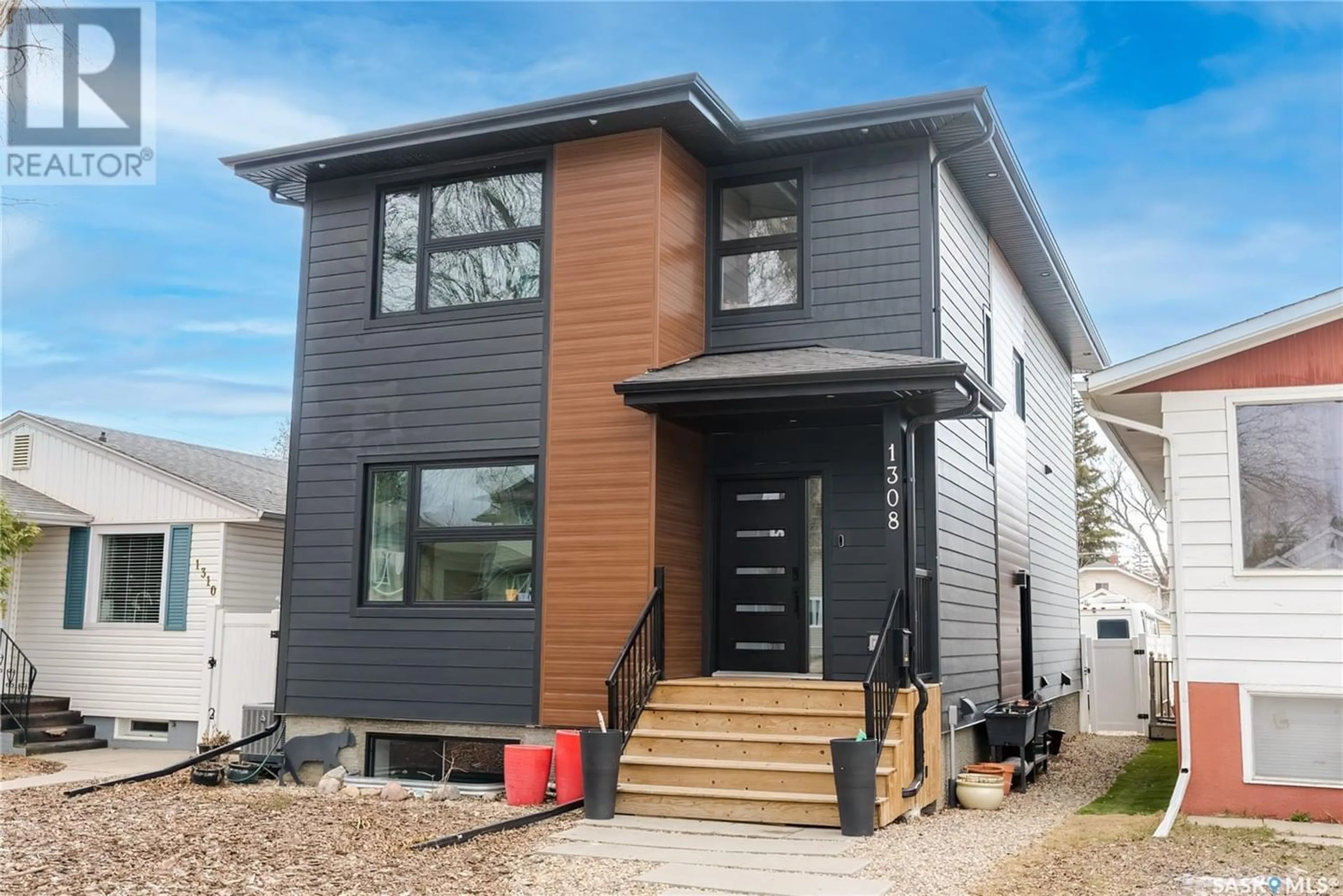 Frontside or backside of a home for 1308 6th AVENUE, Saskatoon Saskatchewan S7K2T8