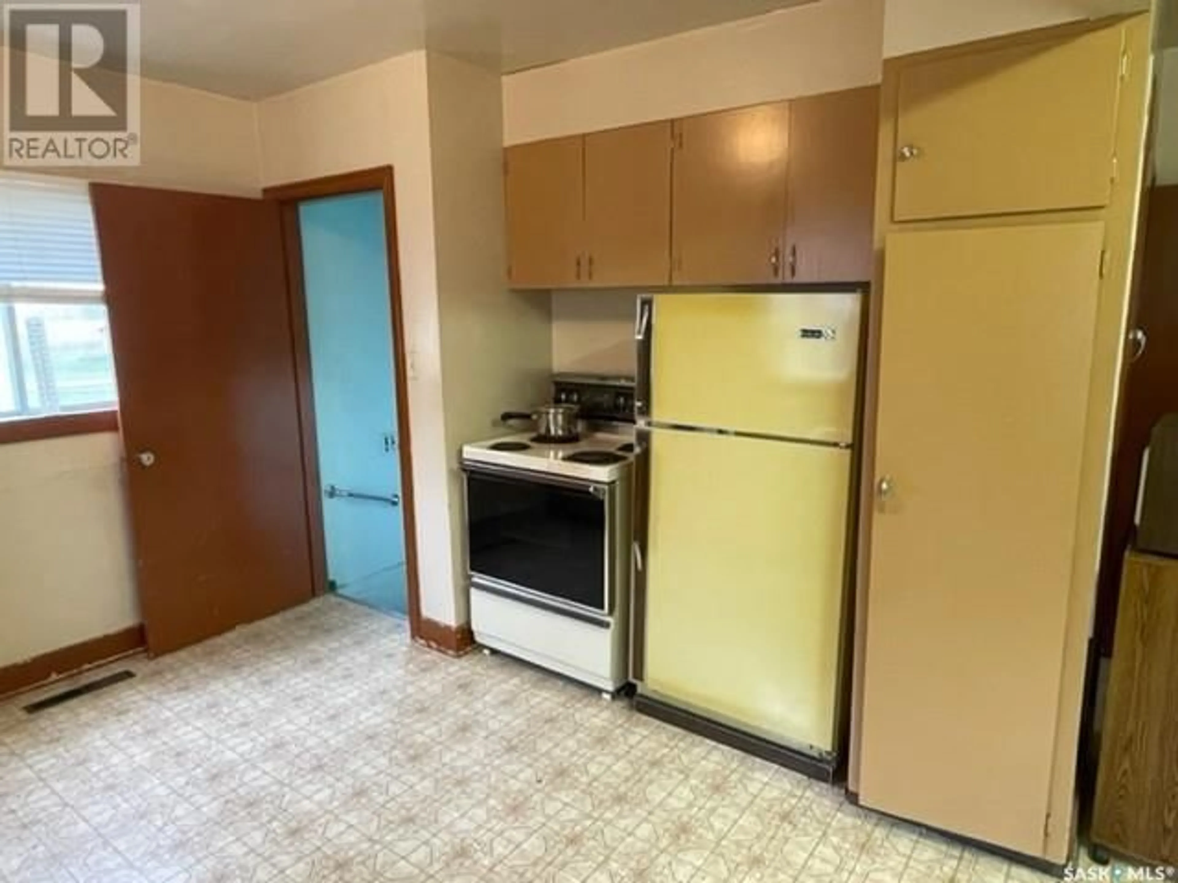 Standard kitchen, unknown floor, cottage for Wolkowski Acreage, Buchanan Rm No. 304 Saskatchewan S0A0L0