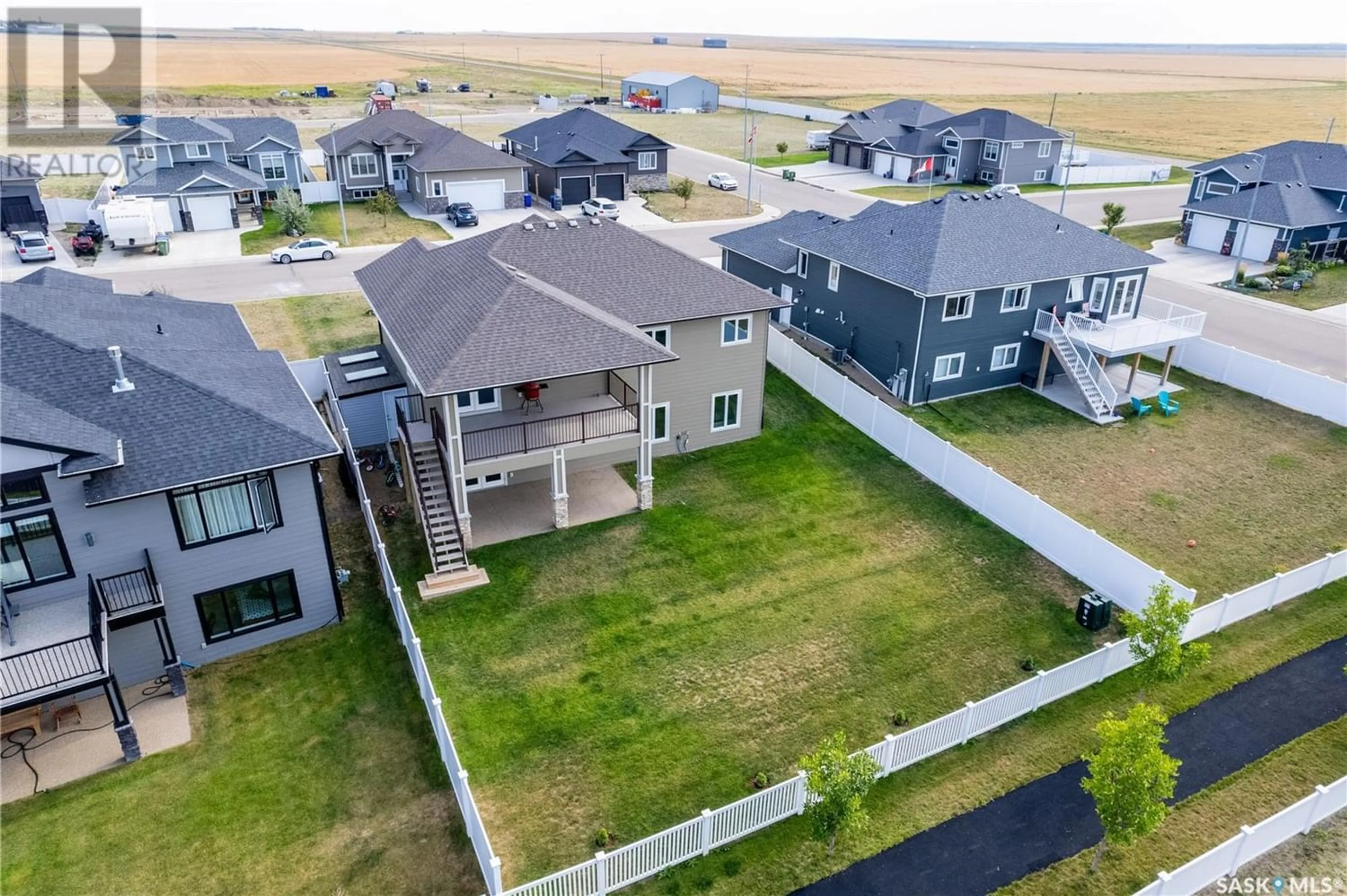 Frontside or backside of a home for 403 Prairie View DRIVE, Dundurn Saskatchewan S0K1K1