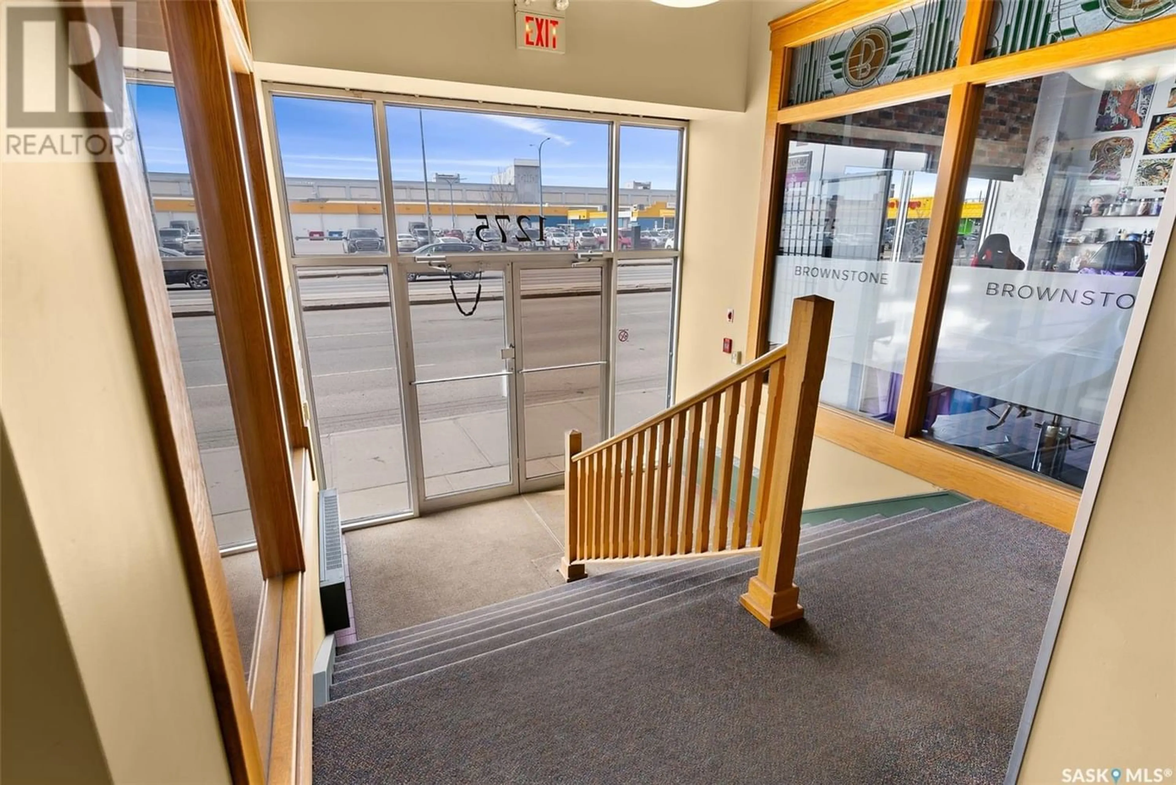 Indoor foyer for 1275 Broad STREET, Regina Saskatchewan S4R1Y2