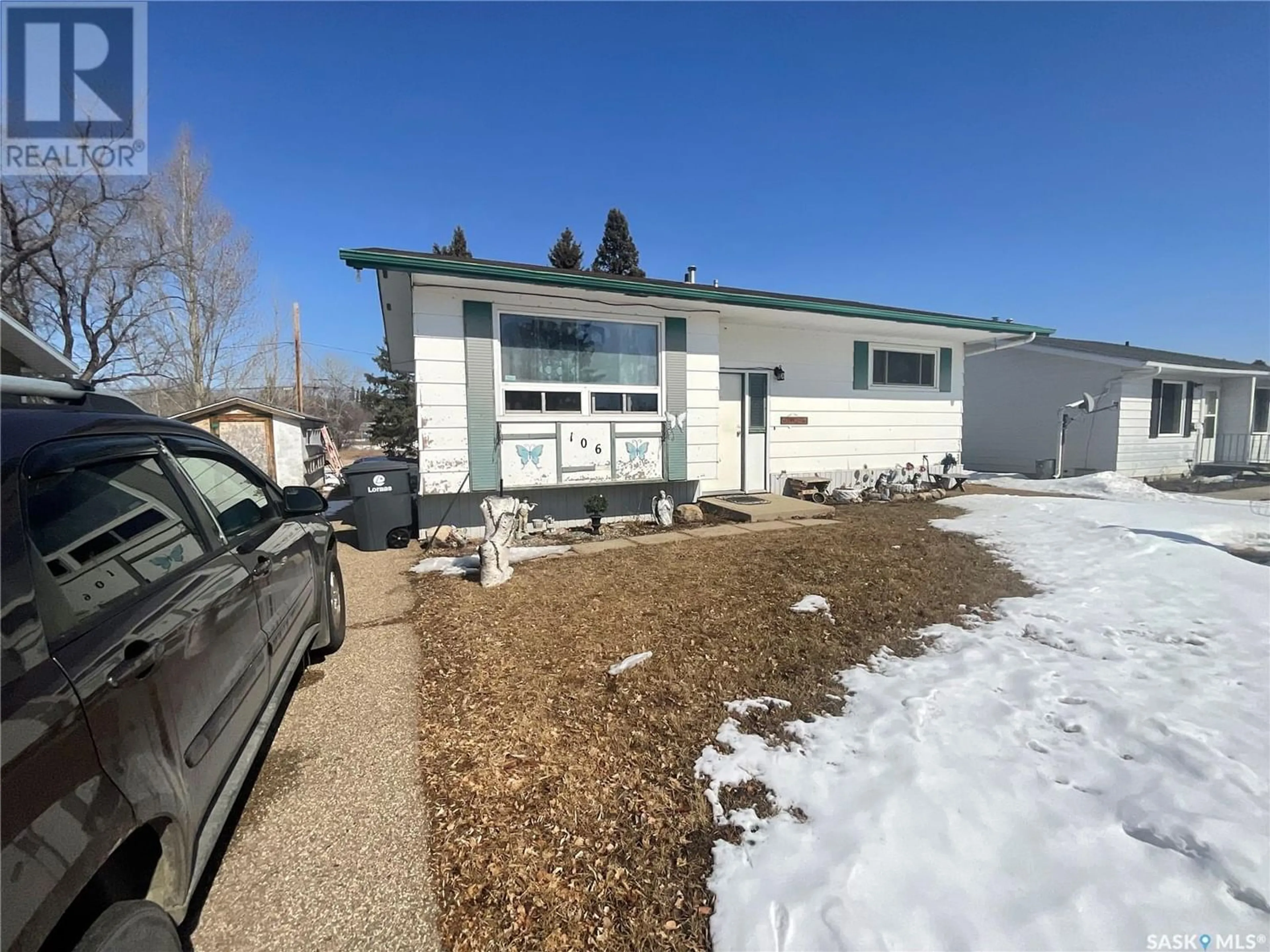 A pic from exterior of the house or condo for 106 Wheatking PLACE, Rosthern Saskatchewan S0K3R0