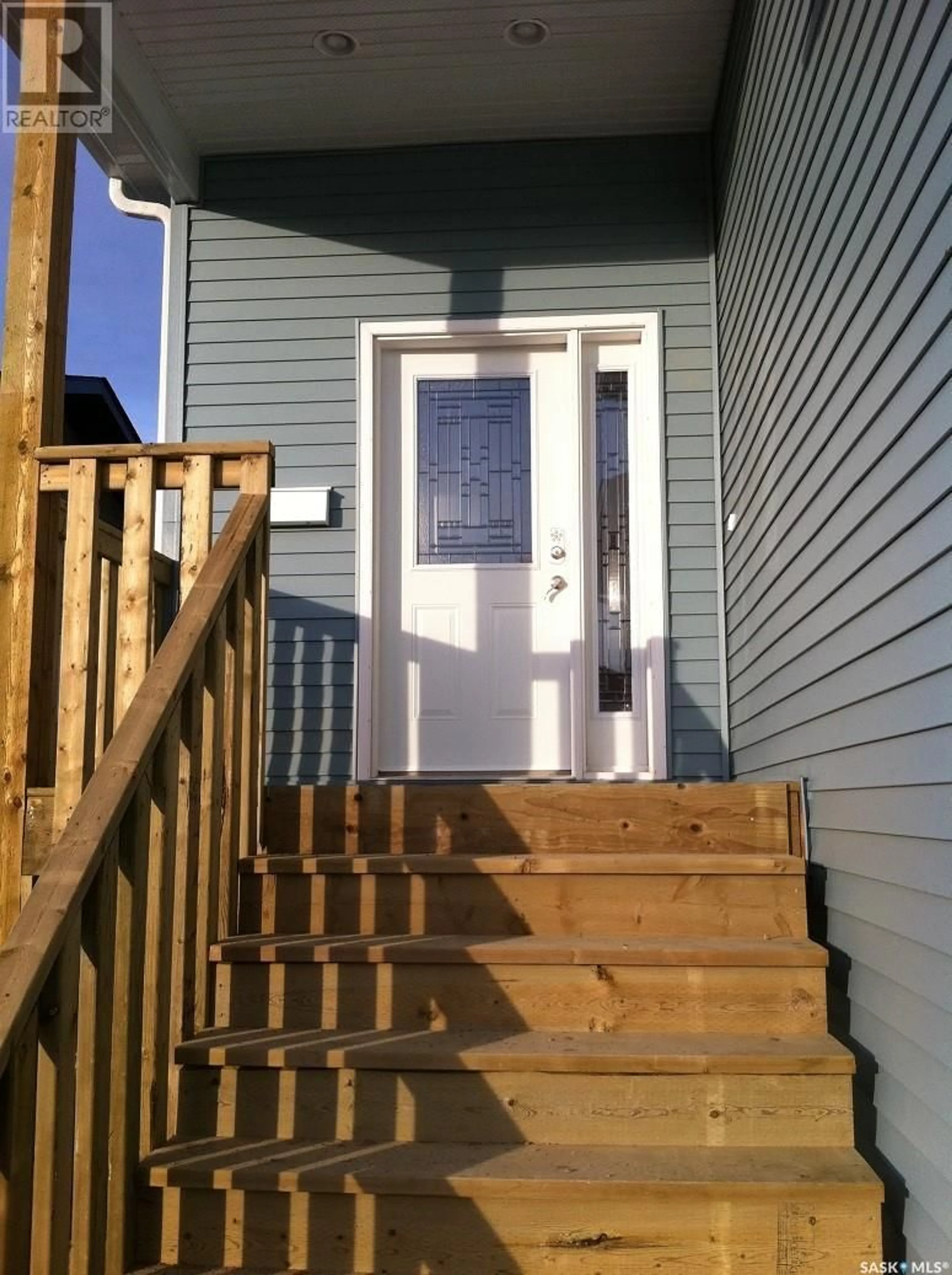 A pic from exterior of the house or condo for 635 Eva STREET, Estevan Saskatchewan S4A1N9