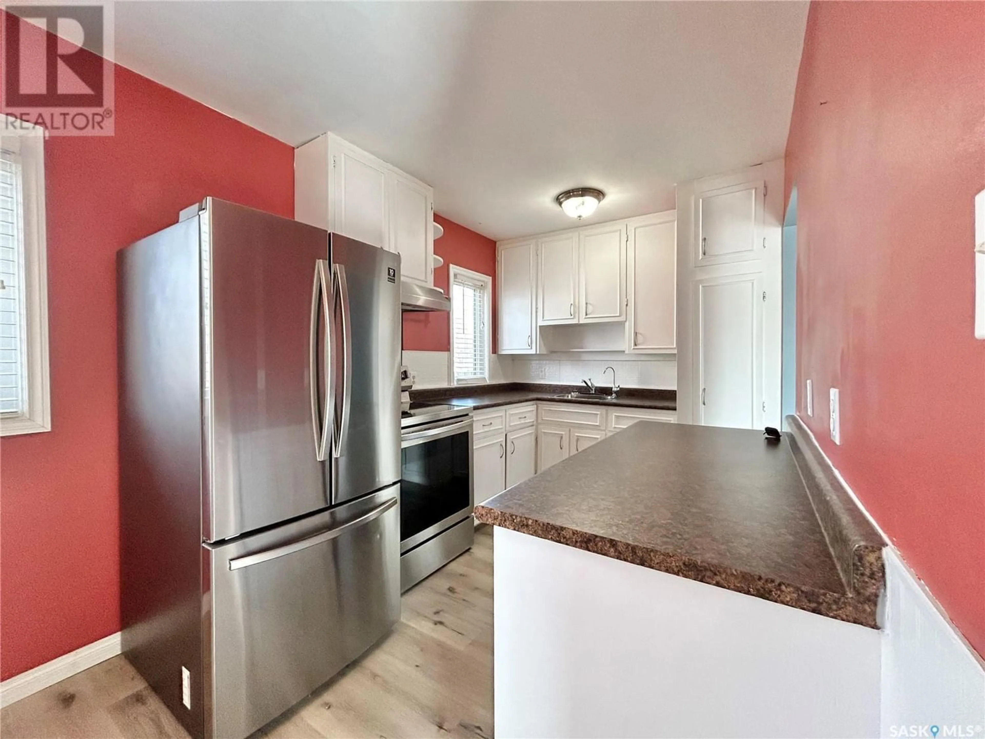 Standard kitchen for 43 King STREET W, Yorkton Saskatchewan S3N0T9