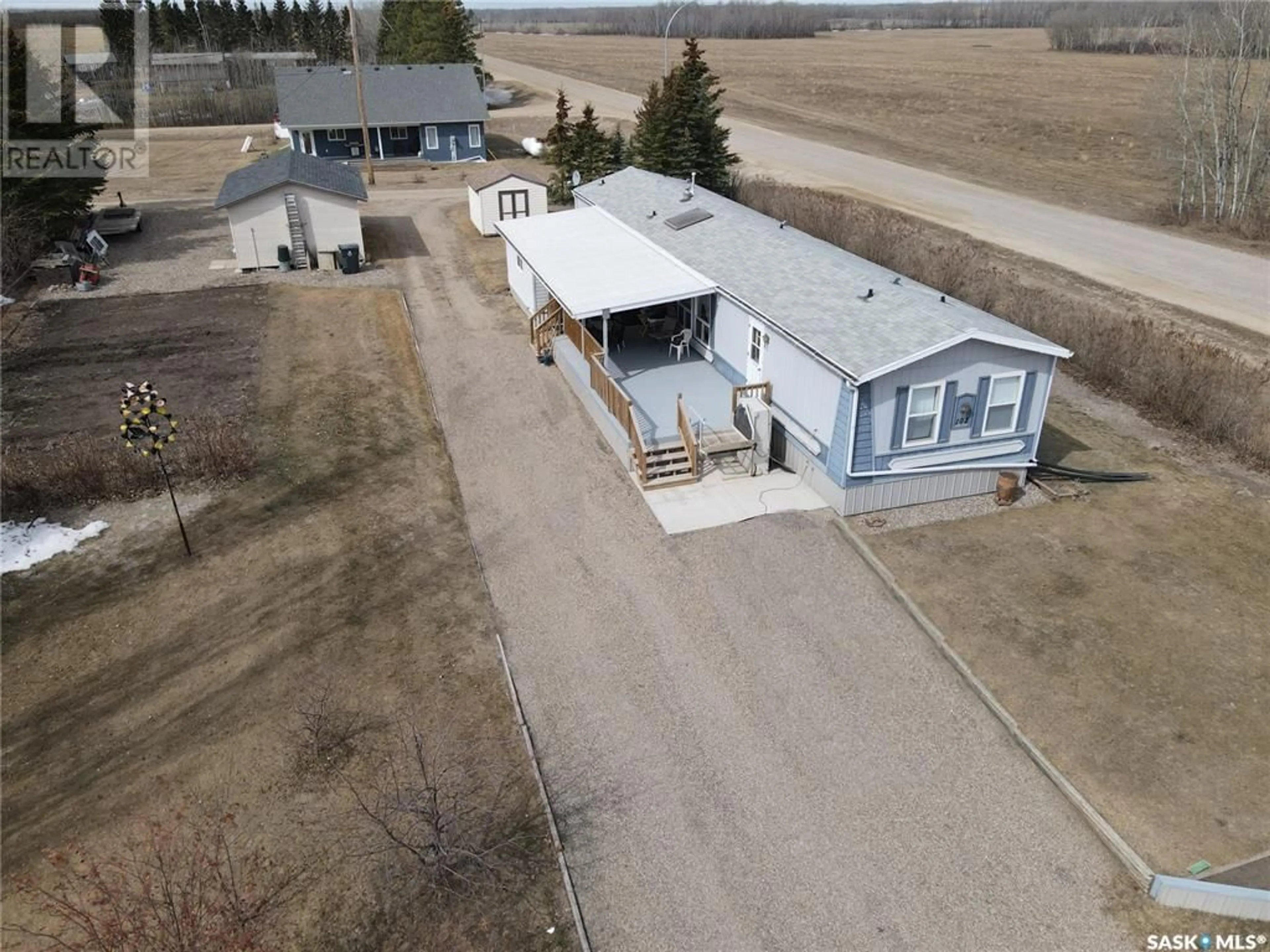 Frontside or backside of a home for 102 2nd AVENUE SW, Dorintosh Saskatchewan S0M0T0