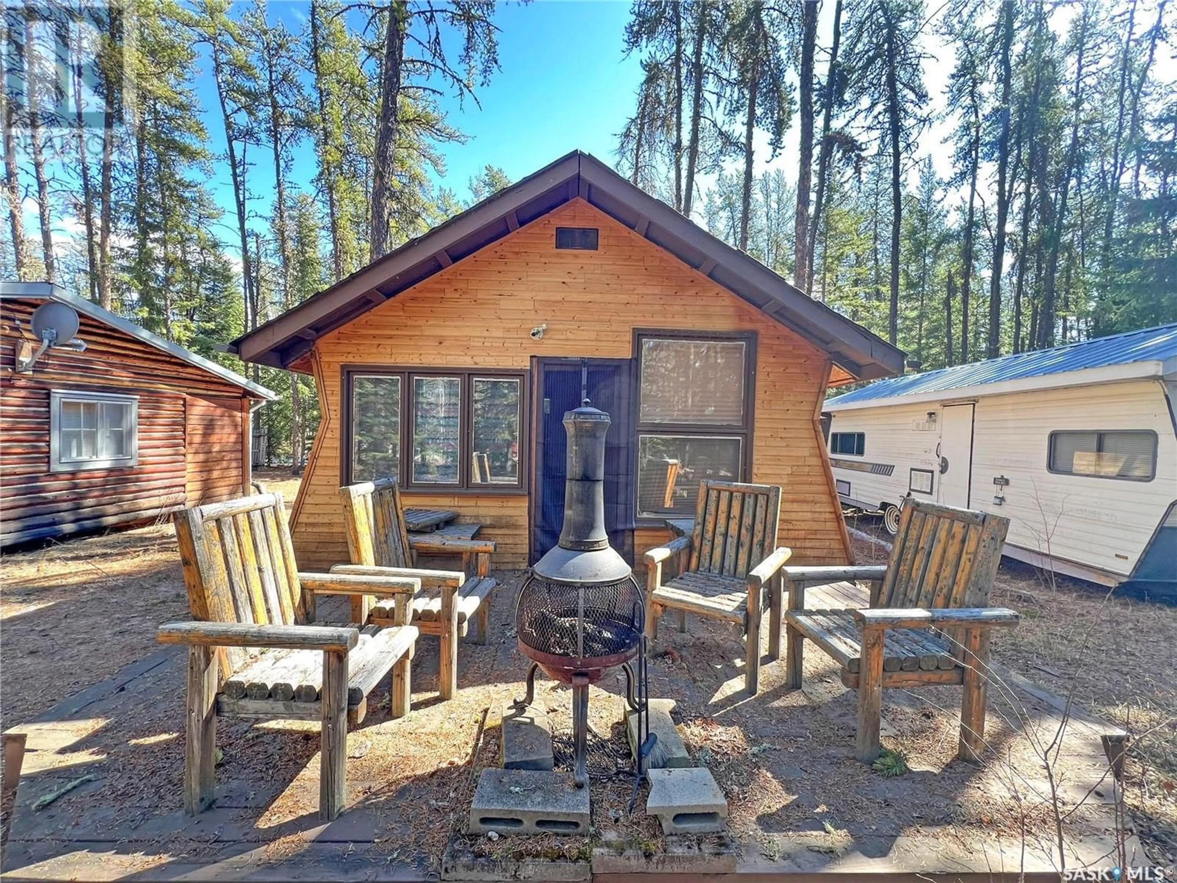 Cottage for 1 East Trout DRIVE, East Trout Lake Saskatchewan S0J2J0