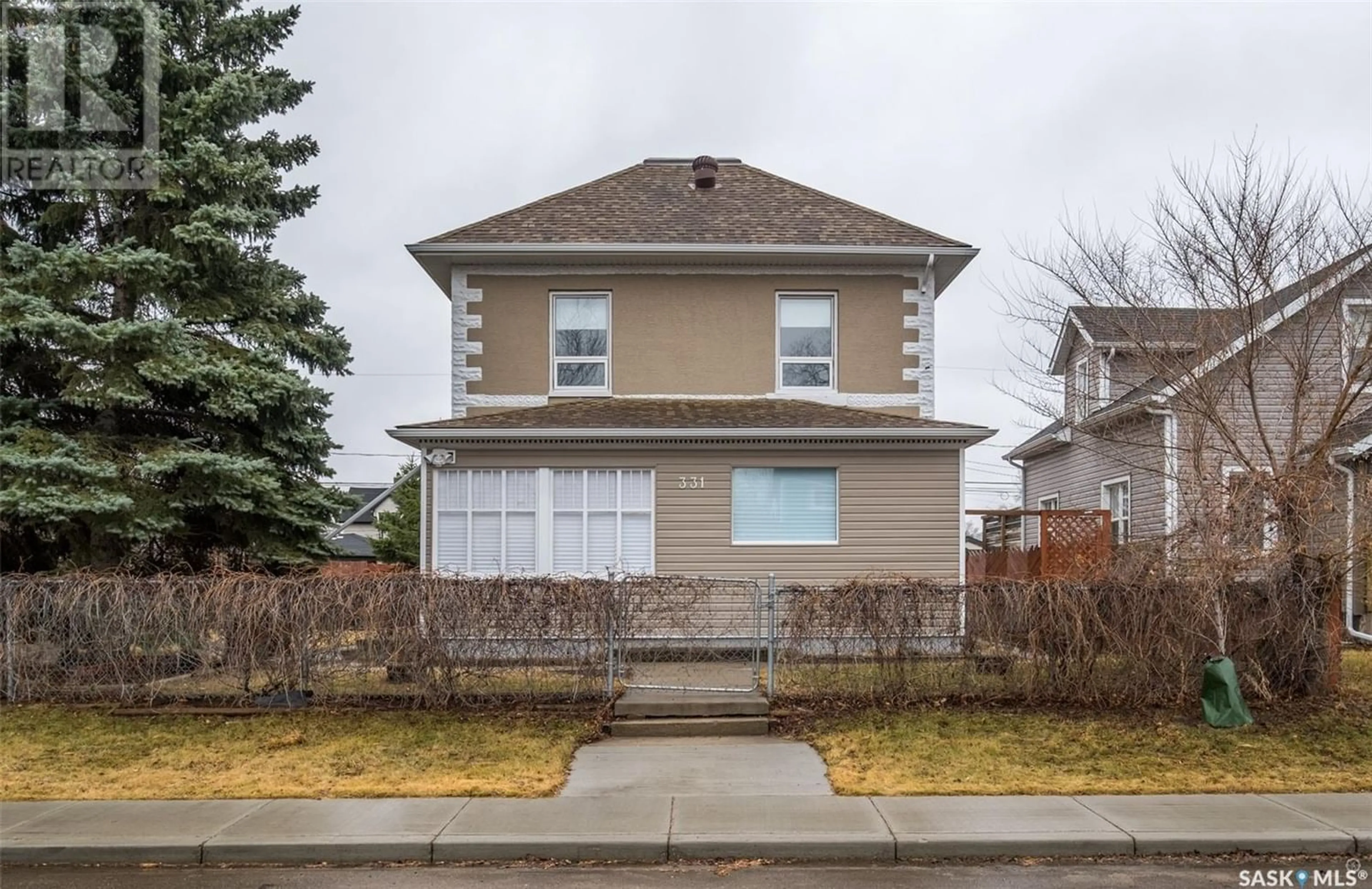 Frontside or backside of a home for 331 12th STREET E, Prince Albert Saskatchewan S6V1C2