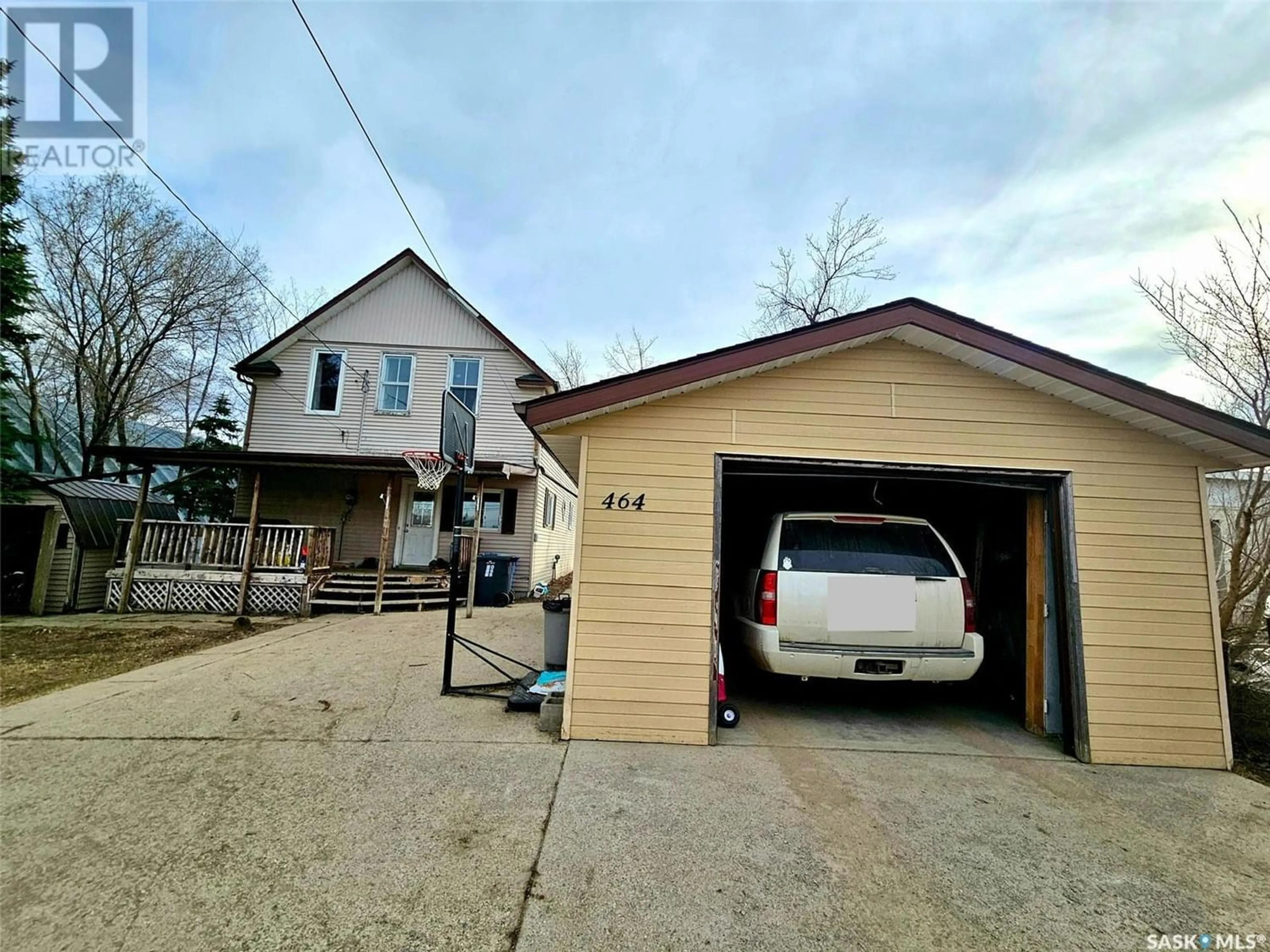 Frontside or backside of a home for 464 1st AVENUE E, Melville Saskatchewan S0A2P0