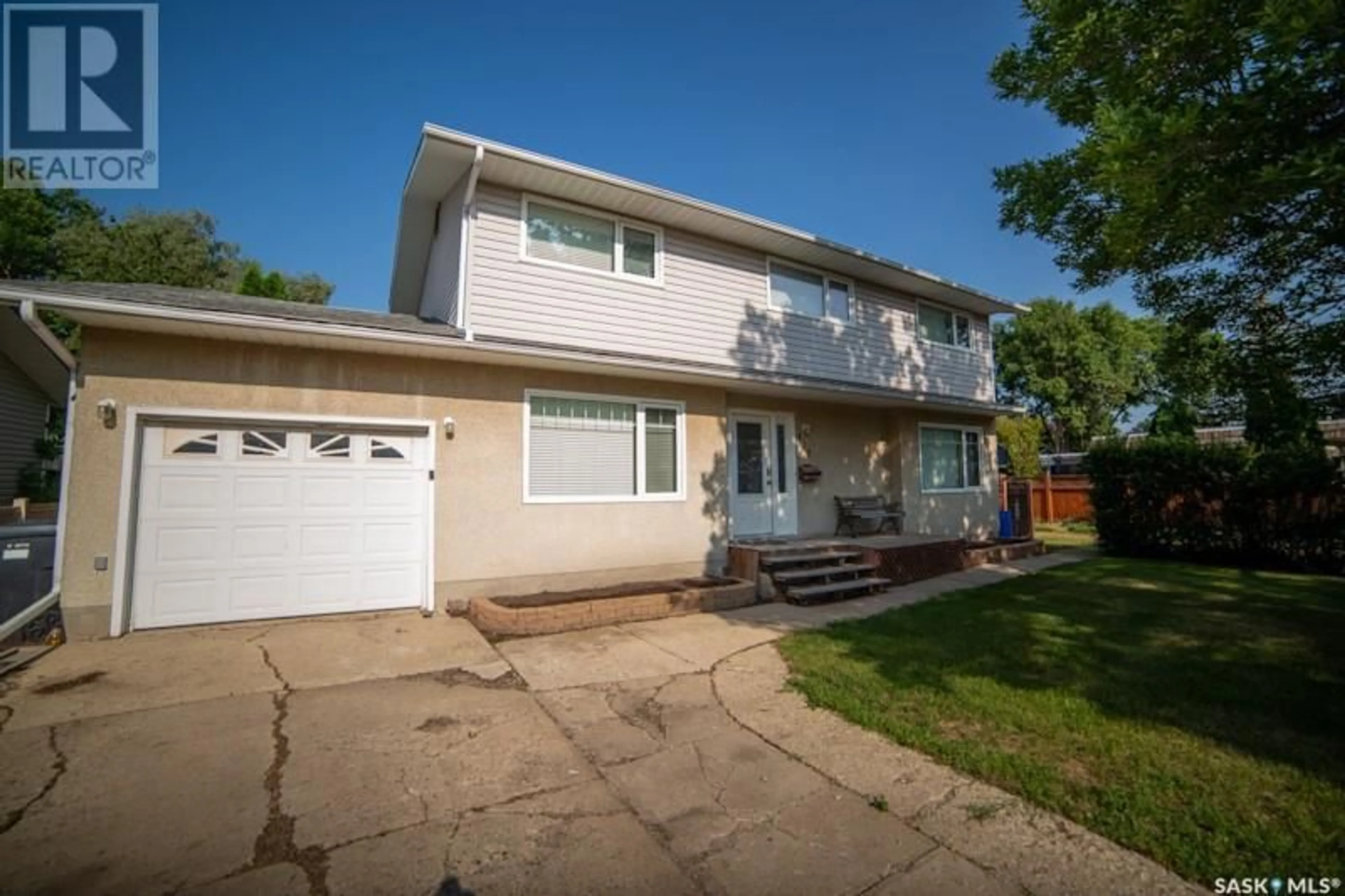Frontside or backside of a home for 729 WINDSOR STREET, Weyburn Saskatchewan S4H0X3