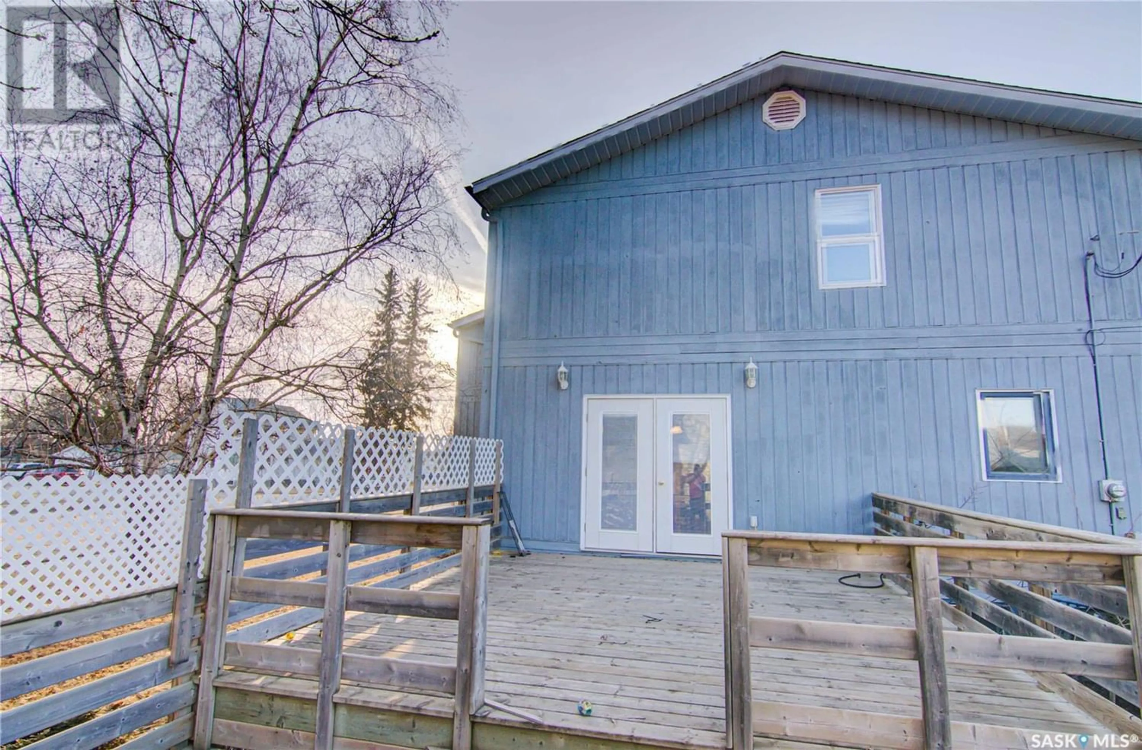 A pic from exterior of the house or condo for 302 McLeod AVENUE E, Melfort Saskatchewan S0E1A0