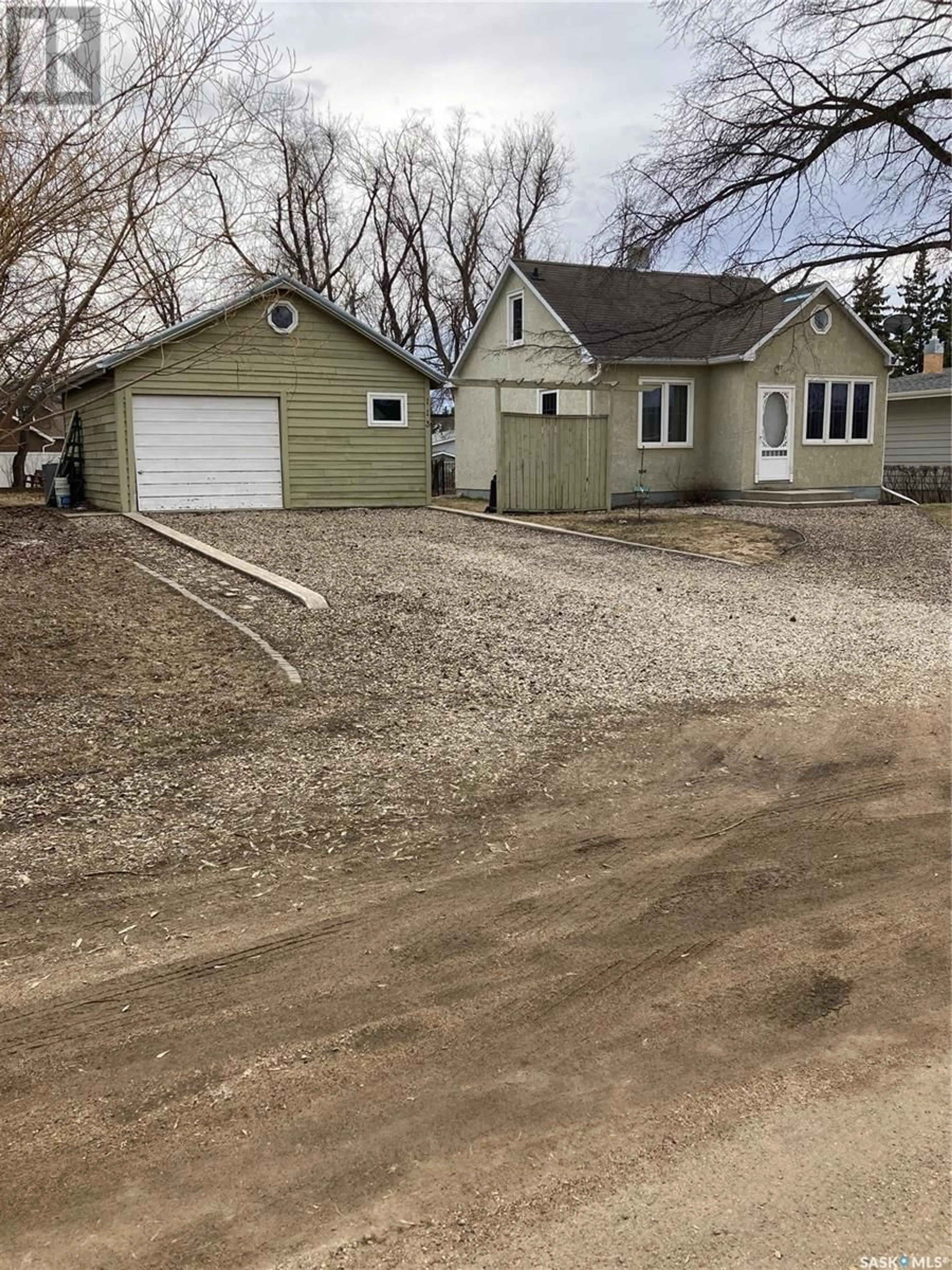 Frontside or backside of a home for 113 3rd AVENUE SW, Ituna Saskatchewan S0A1N0