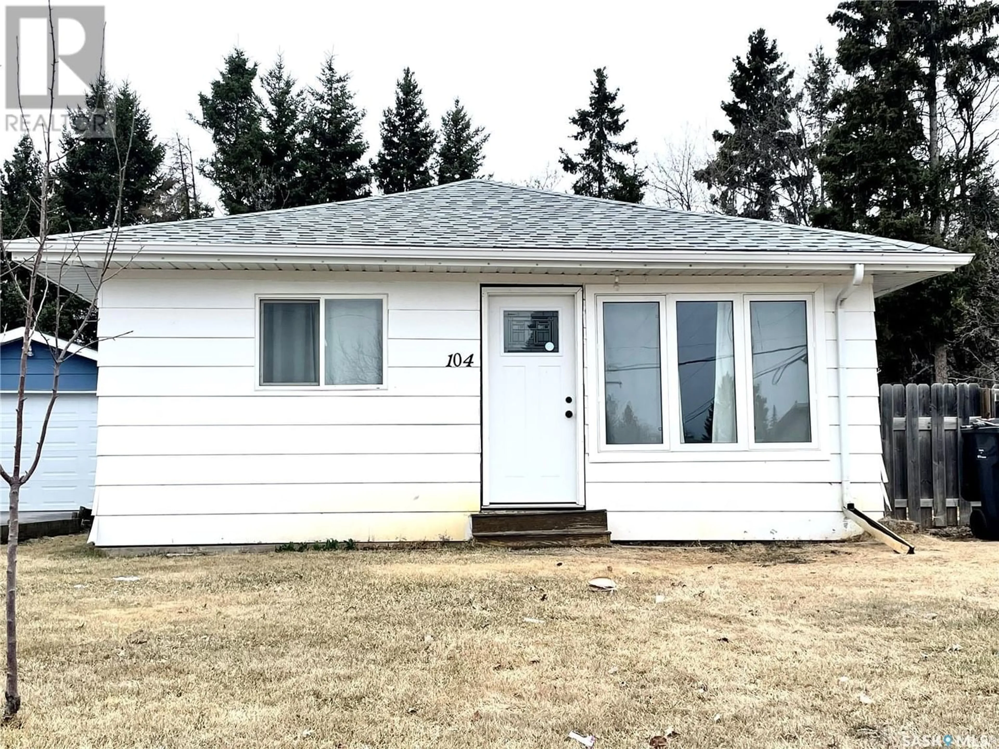 Frontside or backside of a home for 104 6th STREET E, Nipawin Saskatchewan S0E1E0