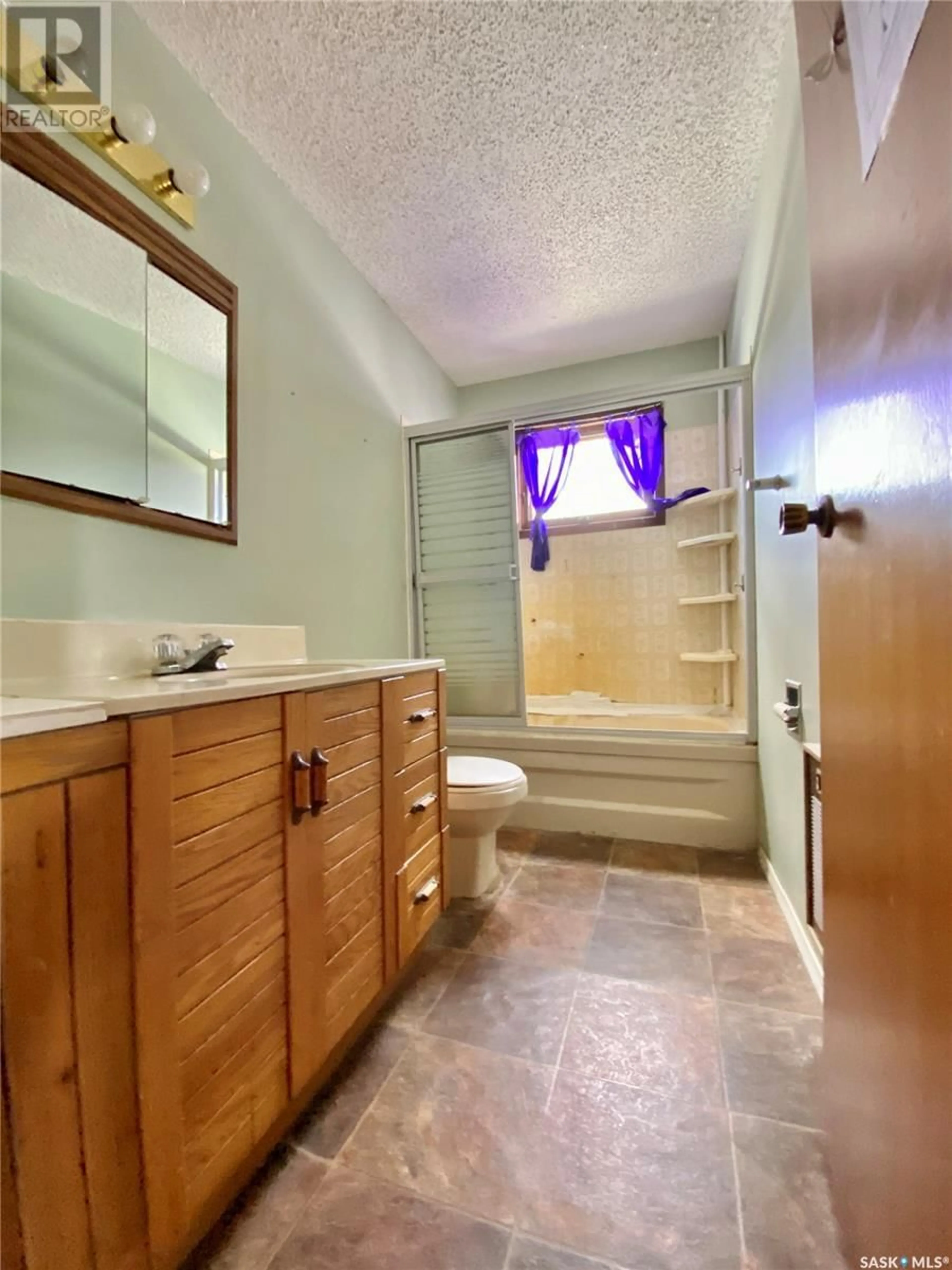 Standard bathroom, unknown floor for 114 Meadowbrook ROAD, Good Spirit Acres Saskatchewan S0A0L0