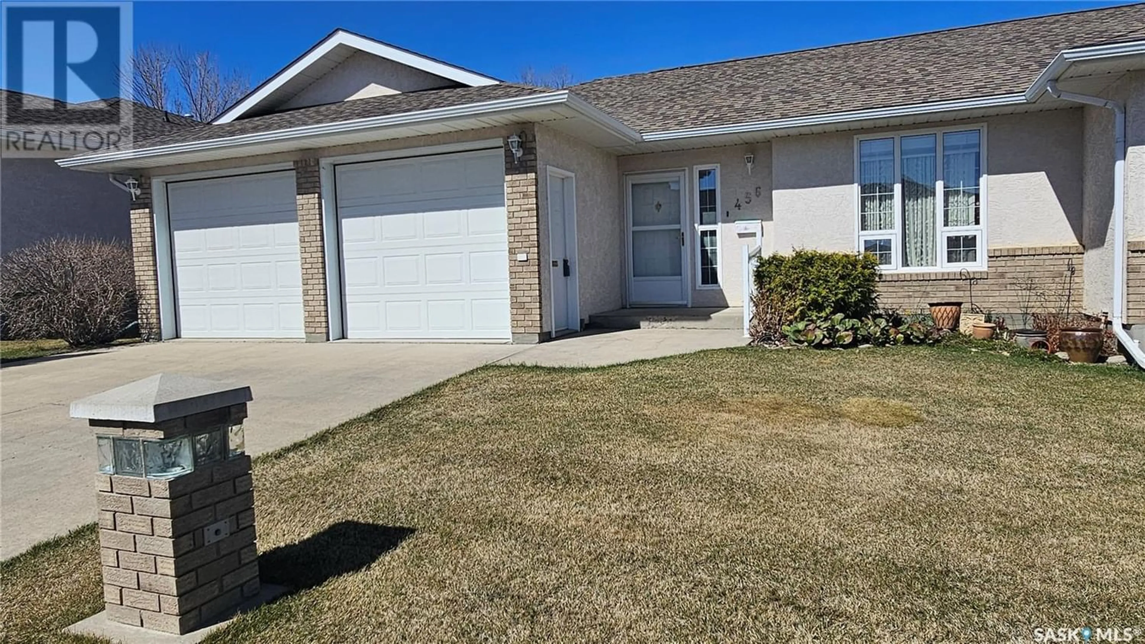 A pic from exterior of the house or condo for 456 165 Robert STREET W, Swift Current Saskatchewan S9H5E7
