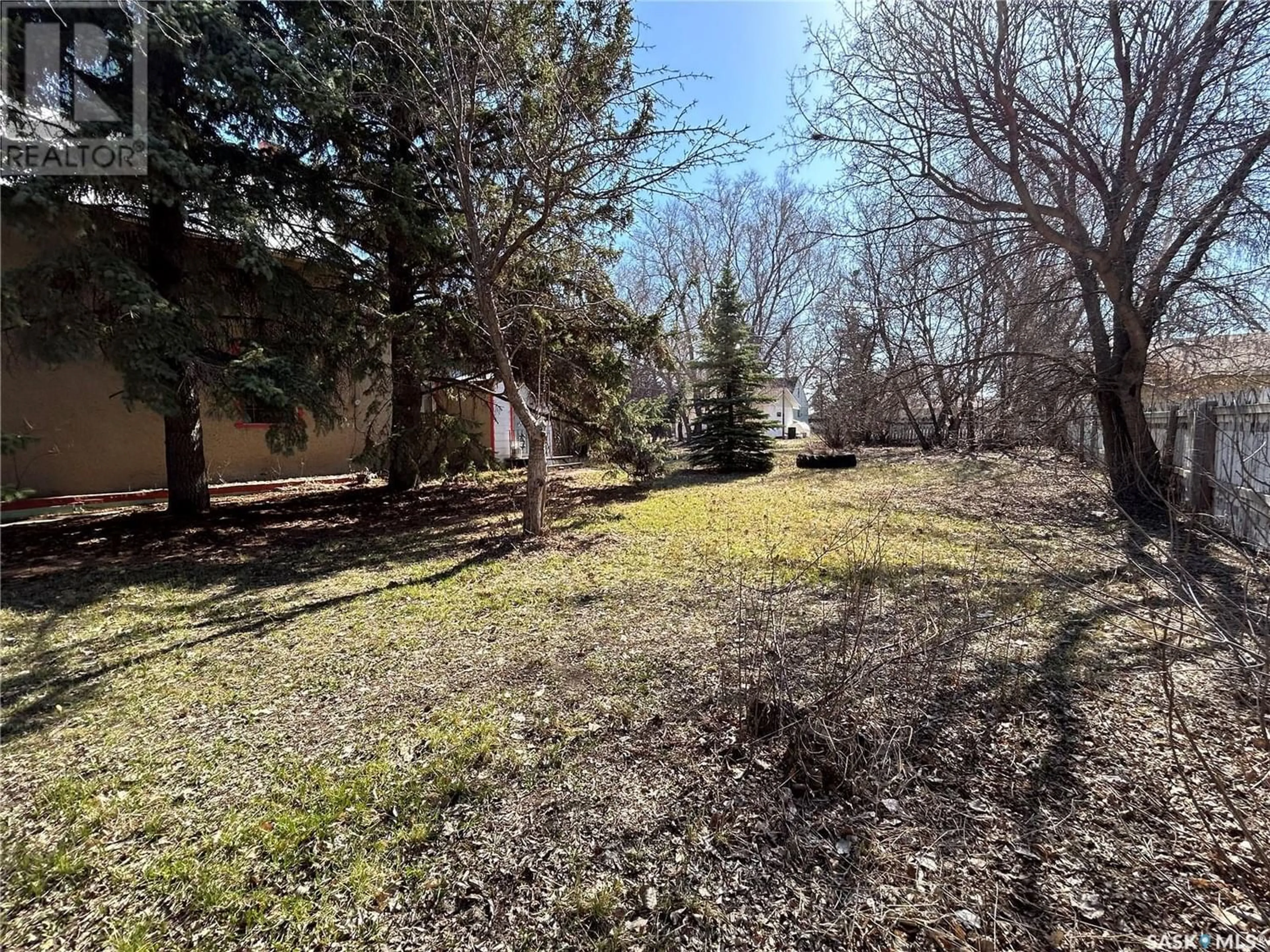 A pic from exterior of the house or condo, the fenced backyard for 209 Campkin STREET, Francis Saskatchewan S0G1V0