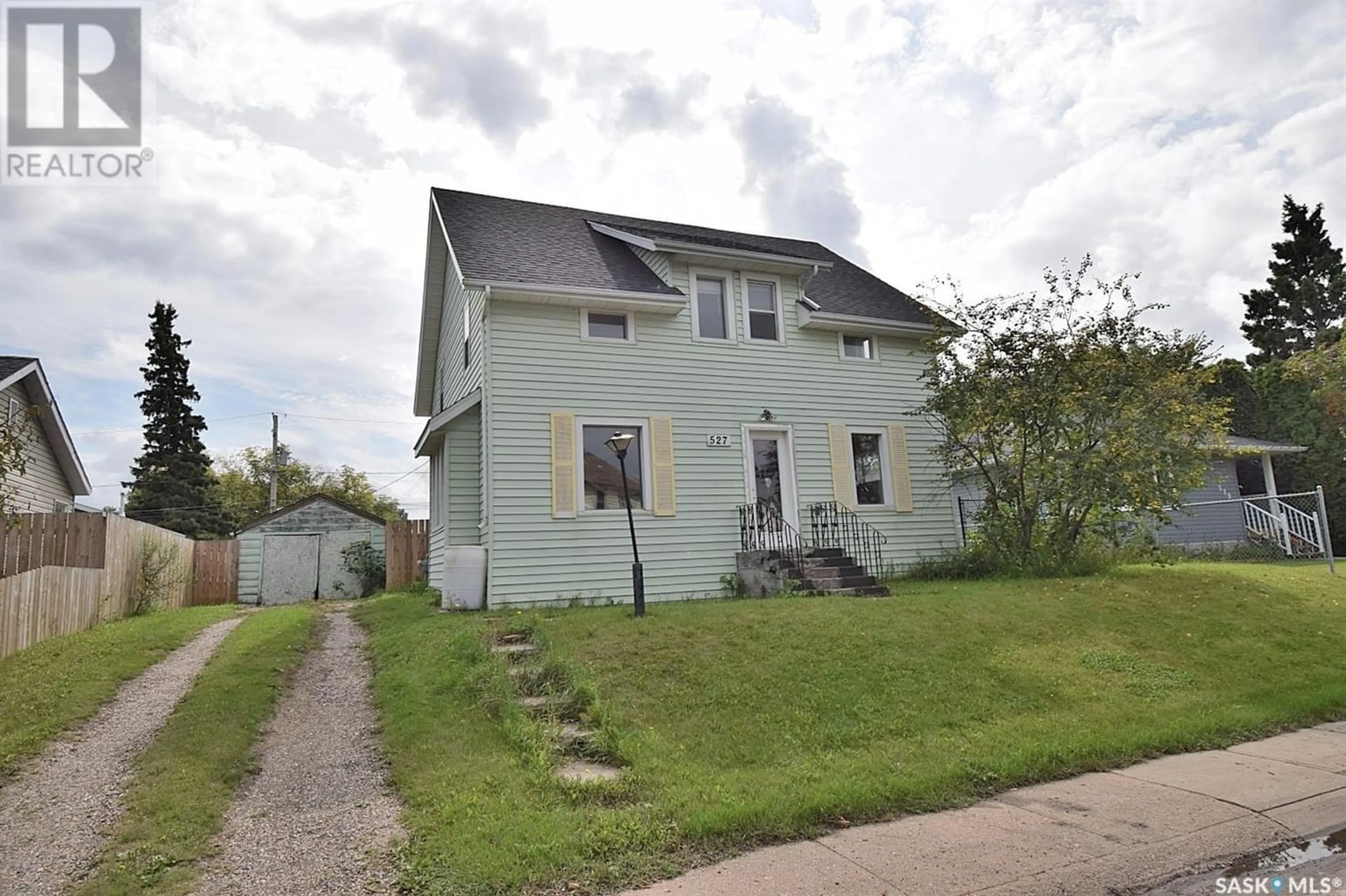Frontside or backside of a home for 527 23rd STREET E, Prince Albert Saskatchewan S6V1R1