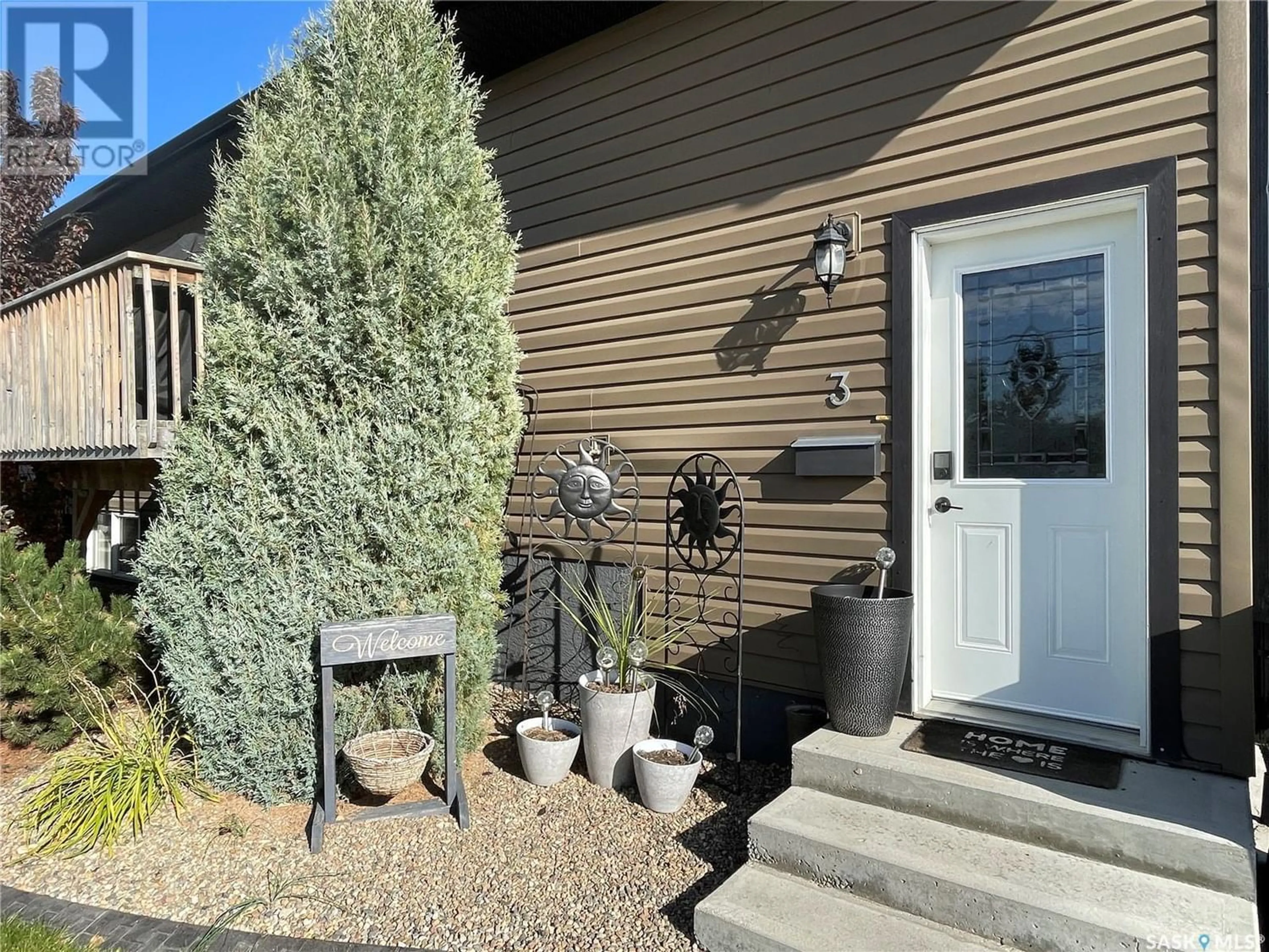 Indoor entryway for 3 191 16th STREET, Battleford Saskatchewan S0M0E0