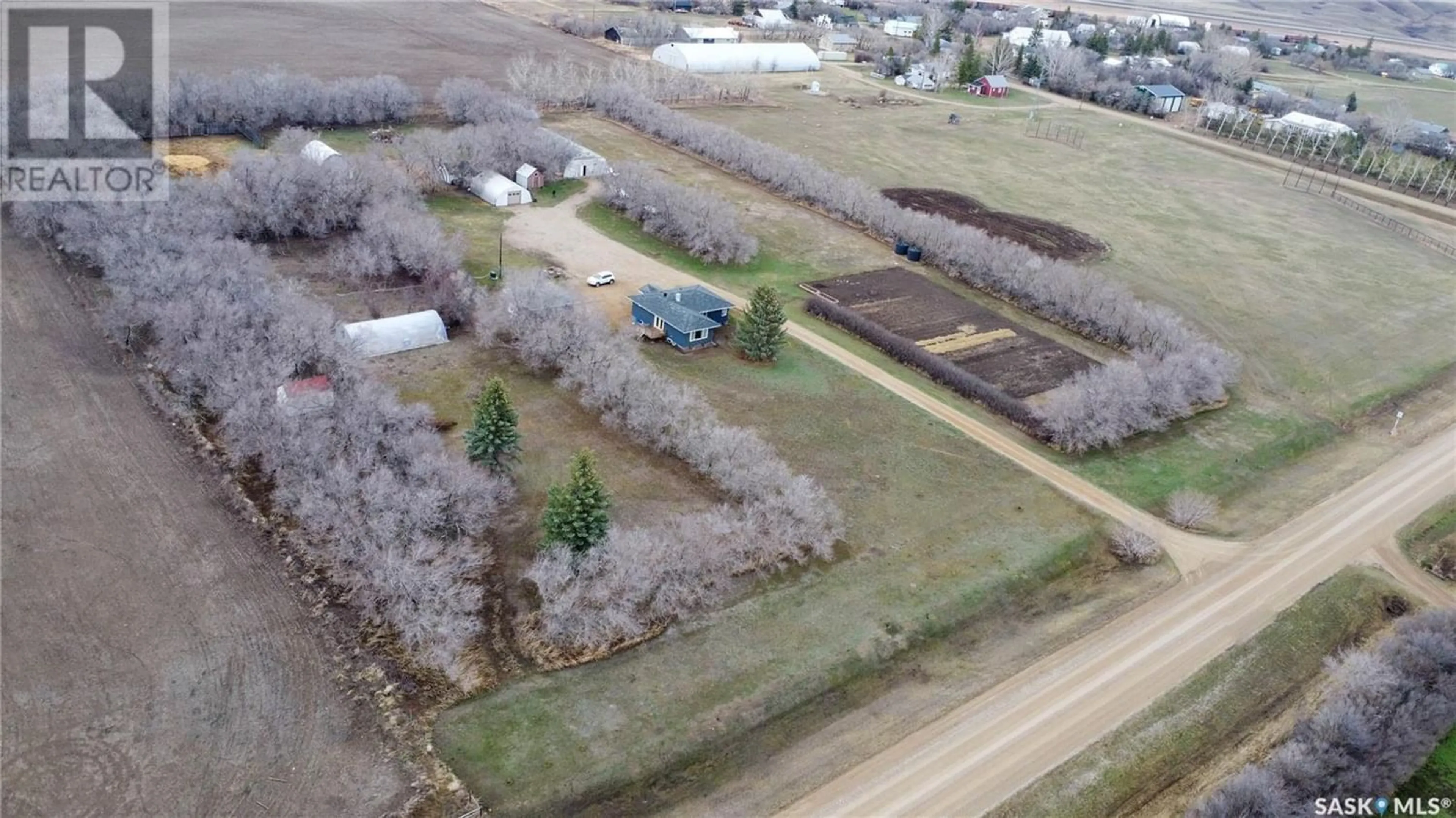 Fenced yard for Martin Acreage, Aylesbury Saskatchewan S0G0B0